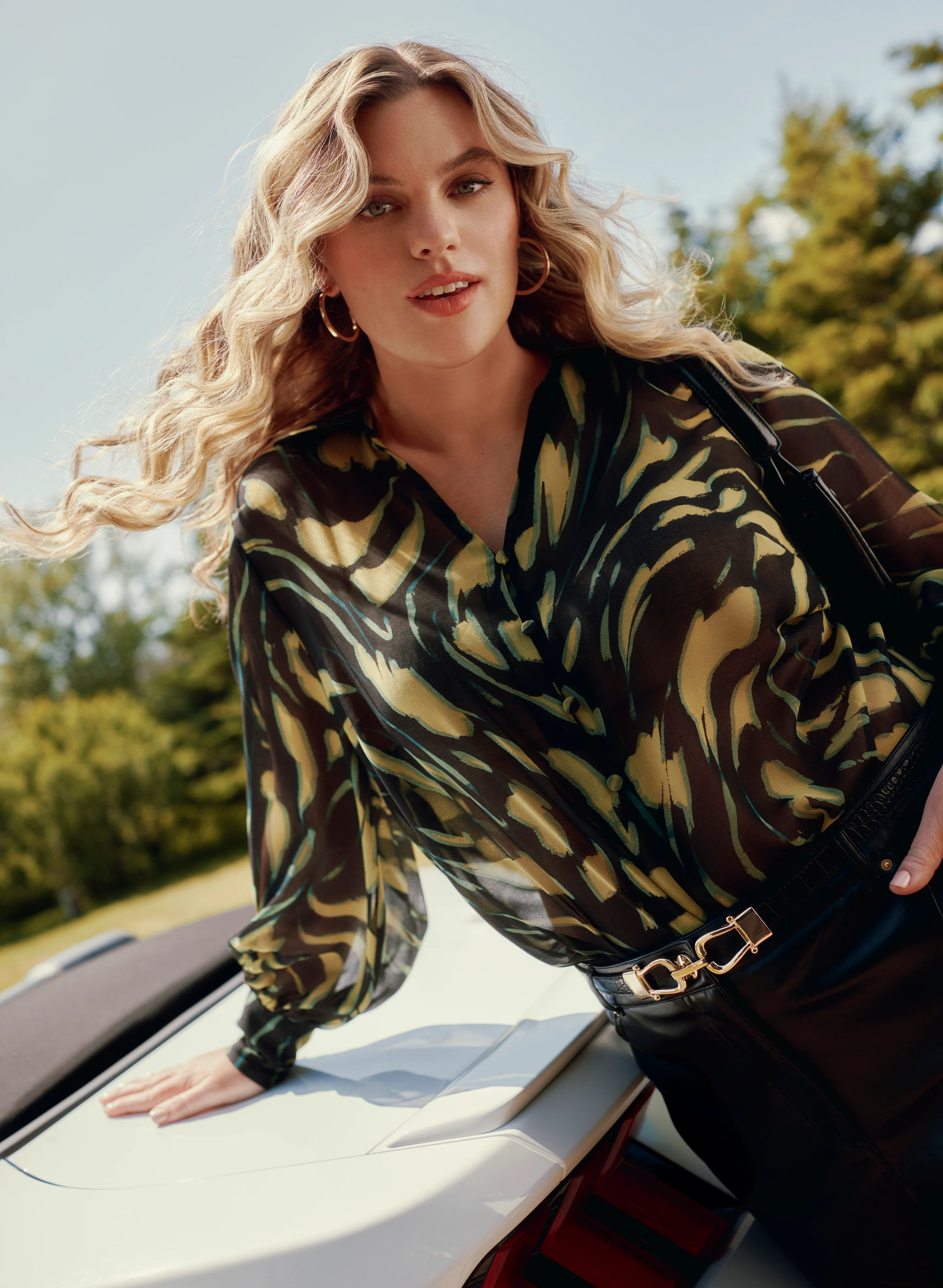Abstract Chiffon Blouse - Image 8