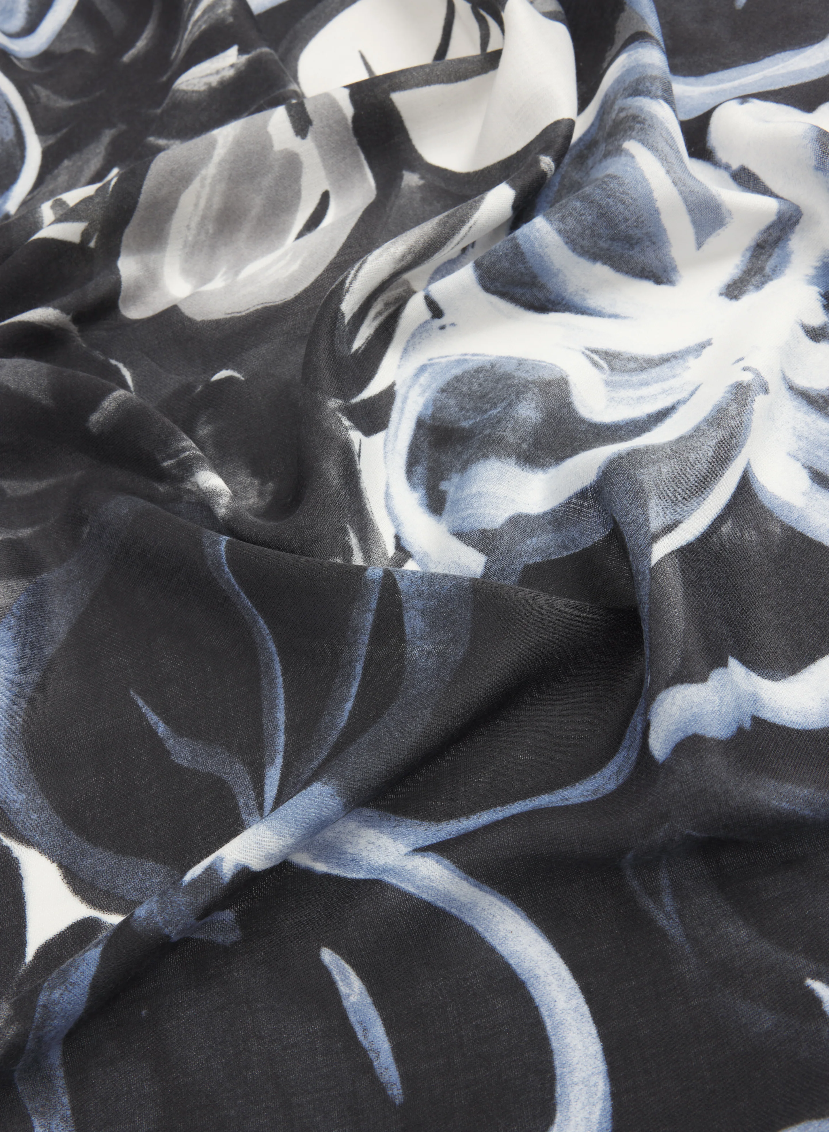 Abstract Leaf Print Scarf - Image 2