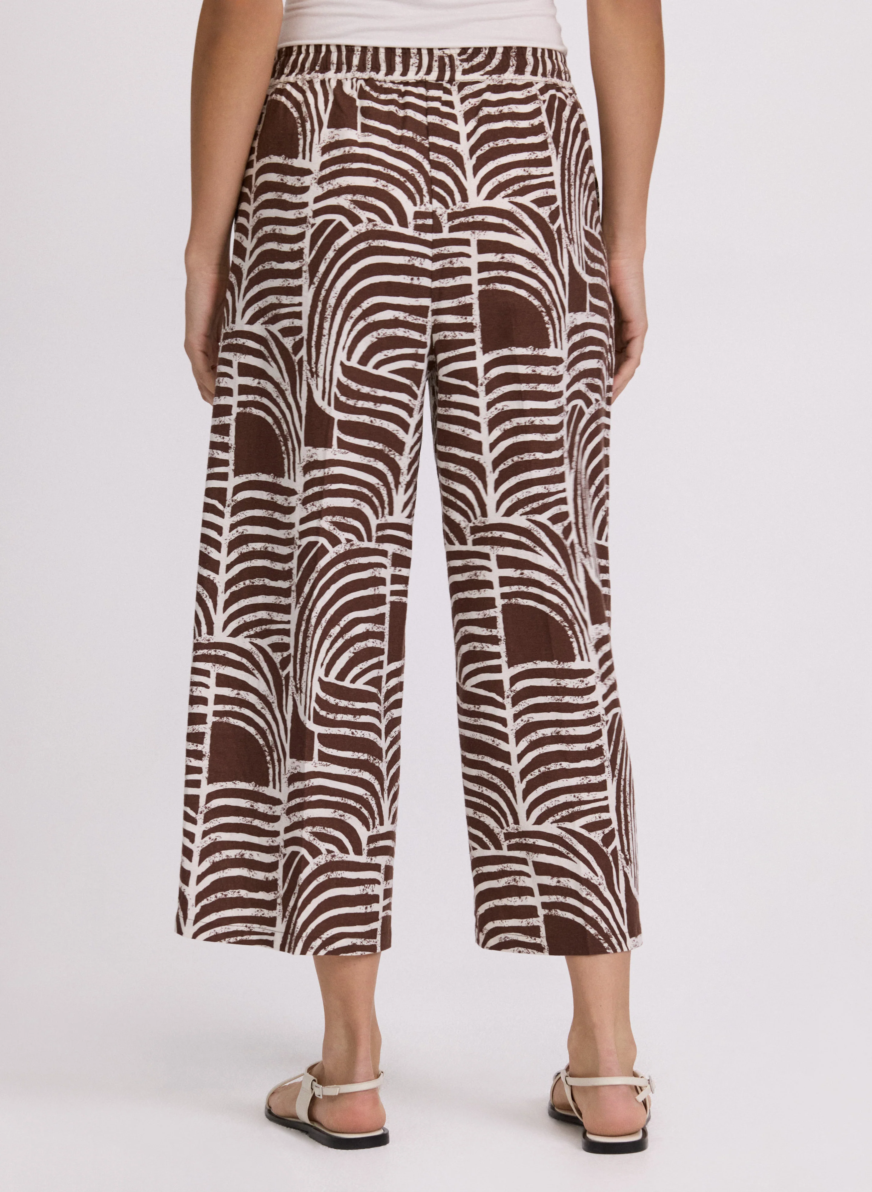 Abstract Linen-Blend Capris - Image 4