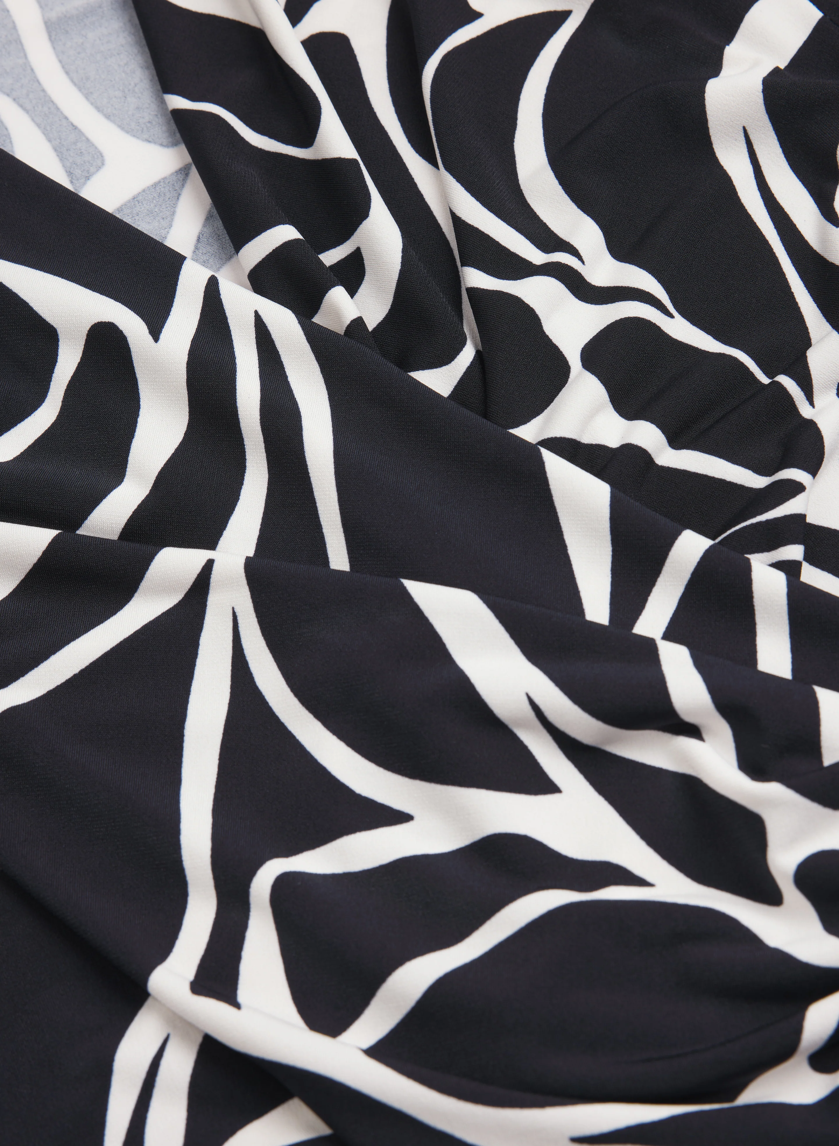 Abstract Long Sleeve Top - Image 7