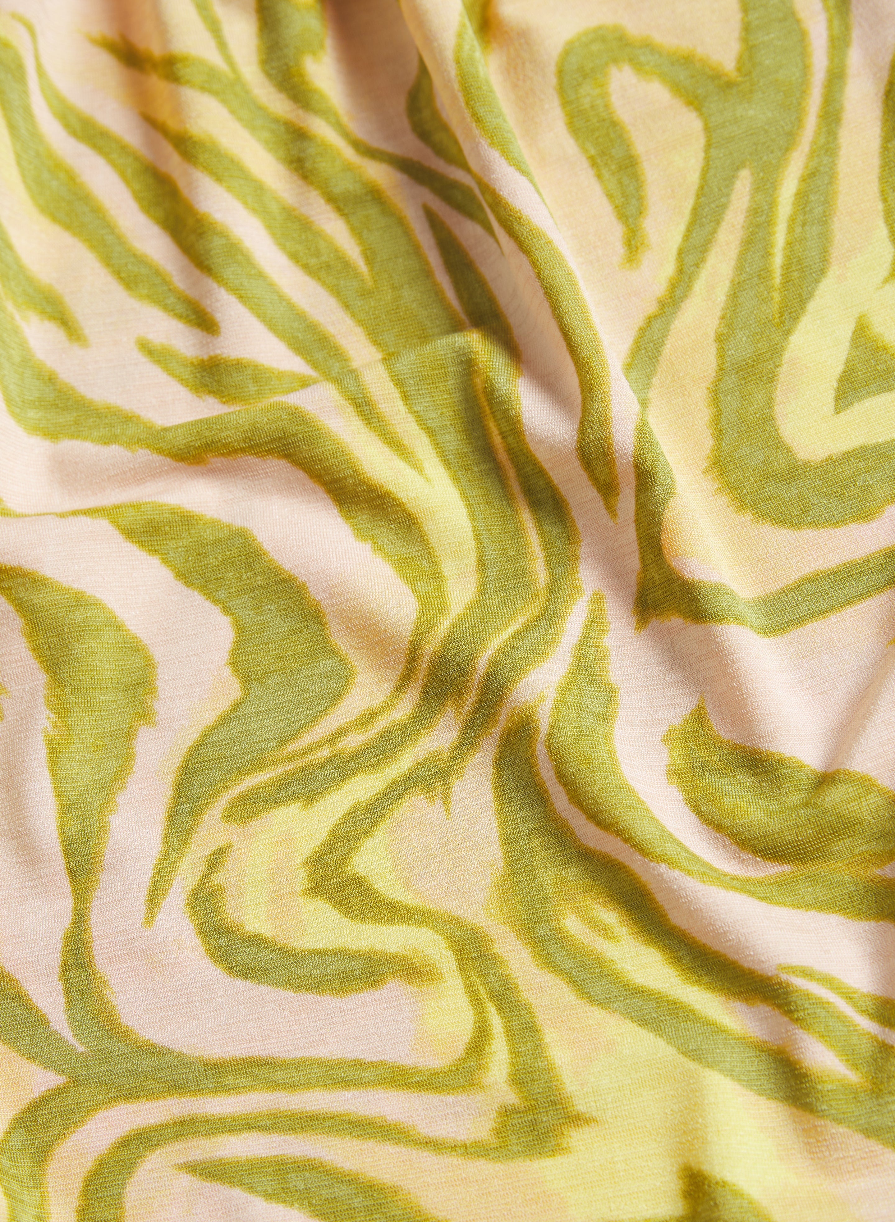 Abstract Off-Shoulder Top - Image 7