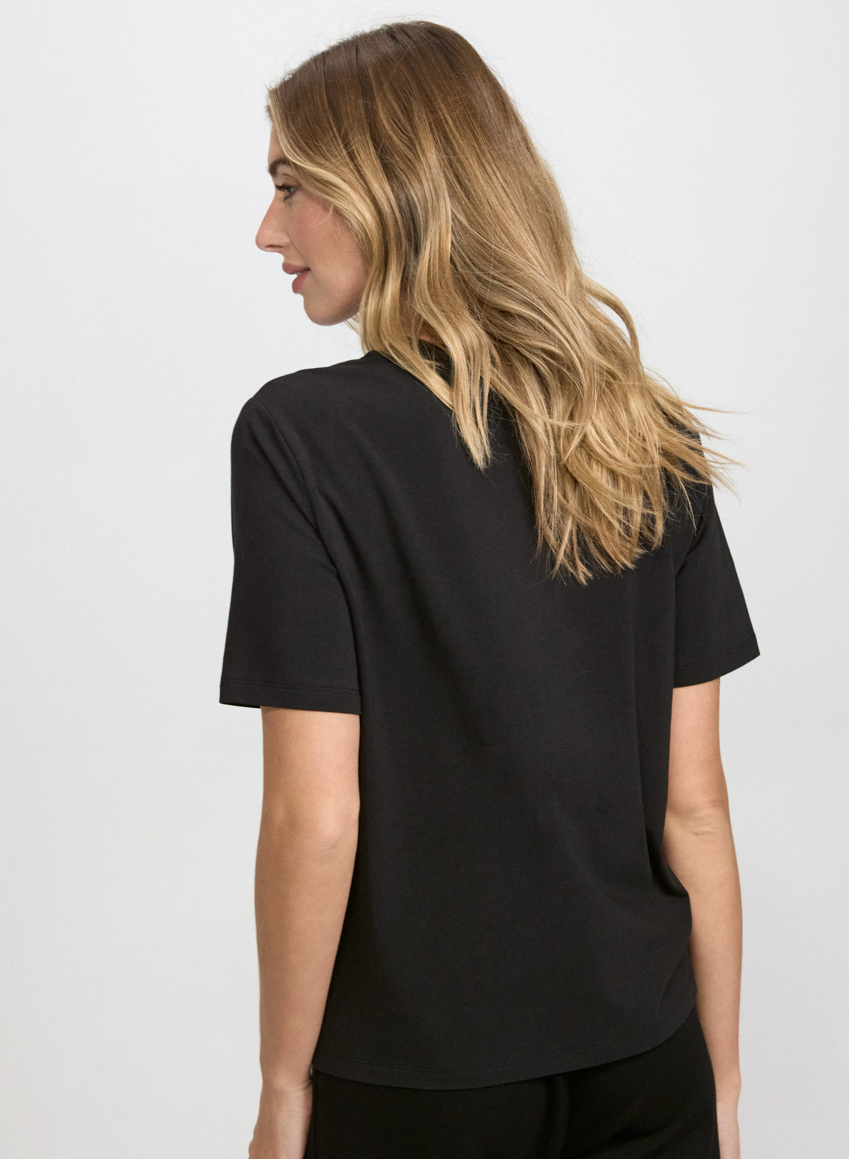 'Amour' Logo T-Shirt - Image 4