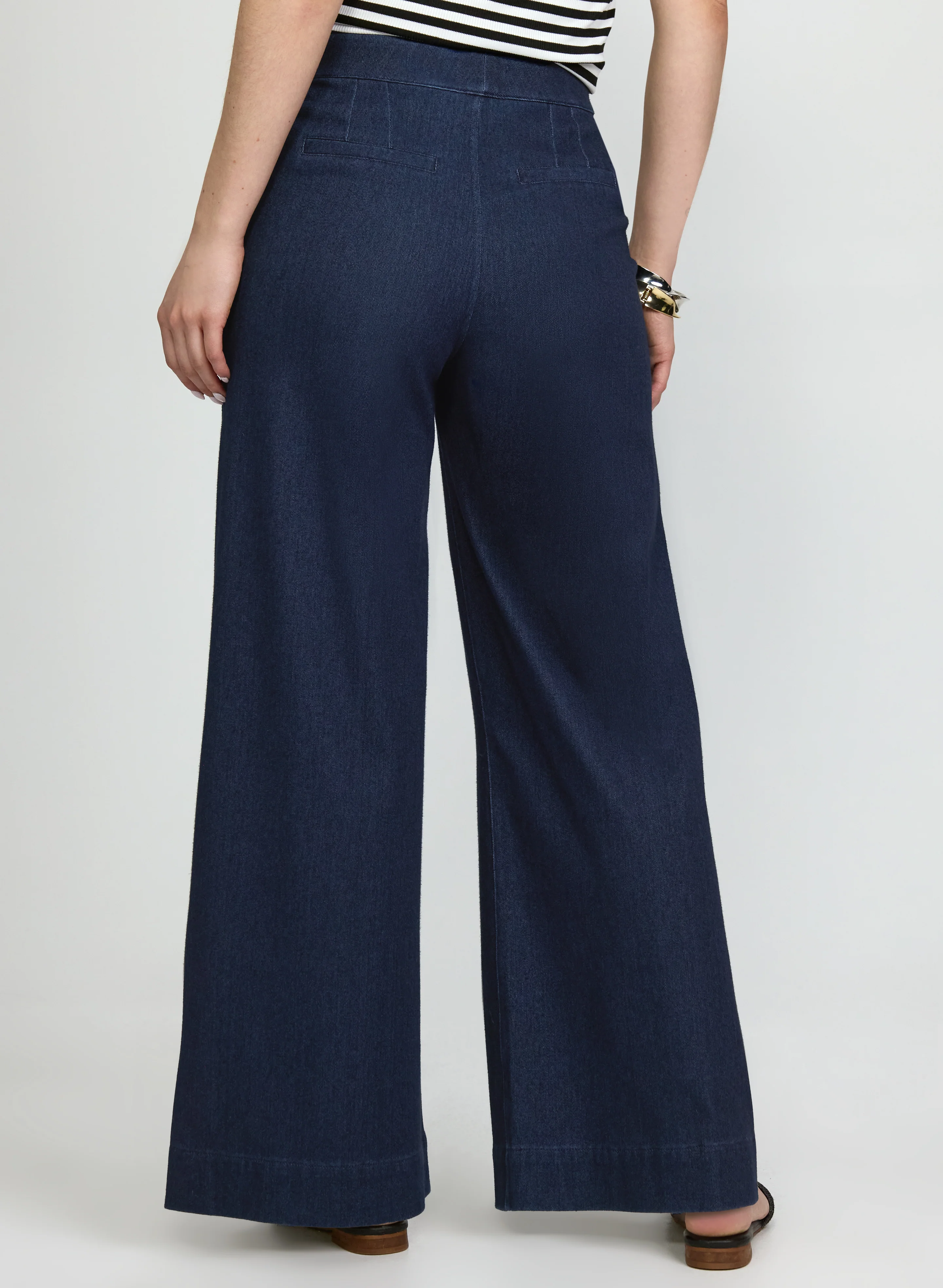 Comfort Stretch Wide-Leg Jeans - Image 5