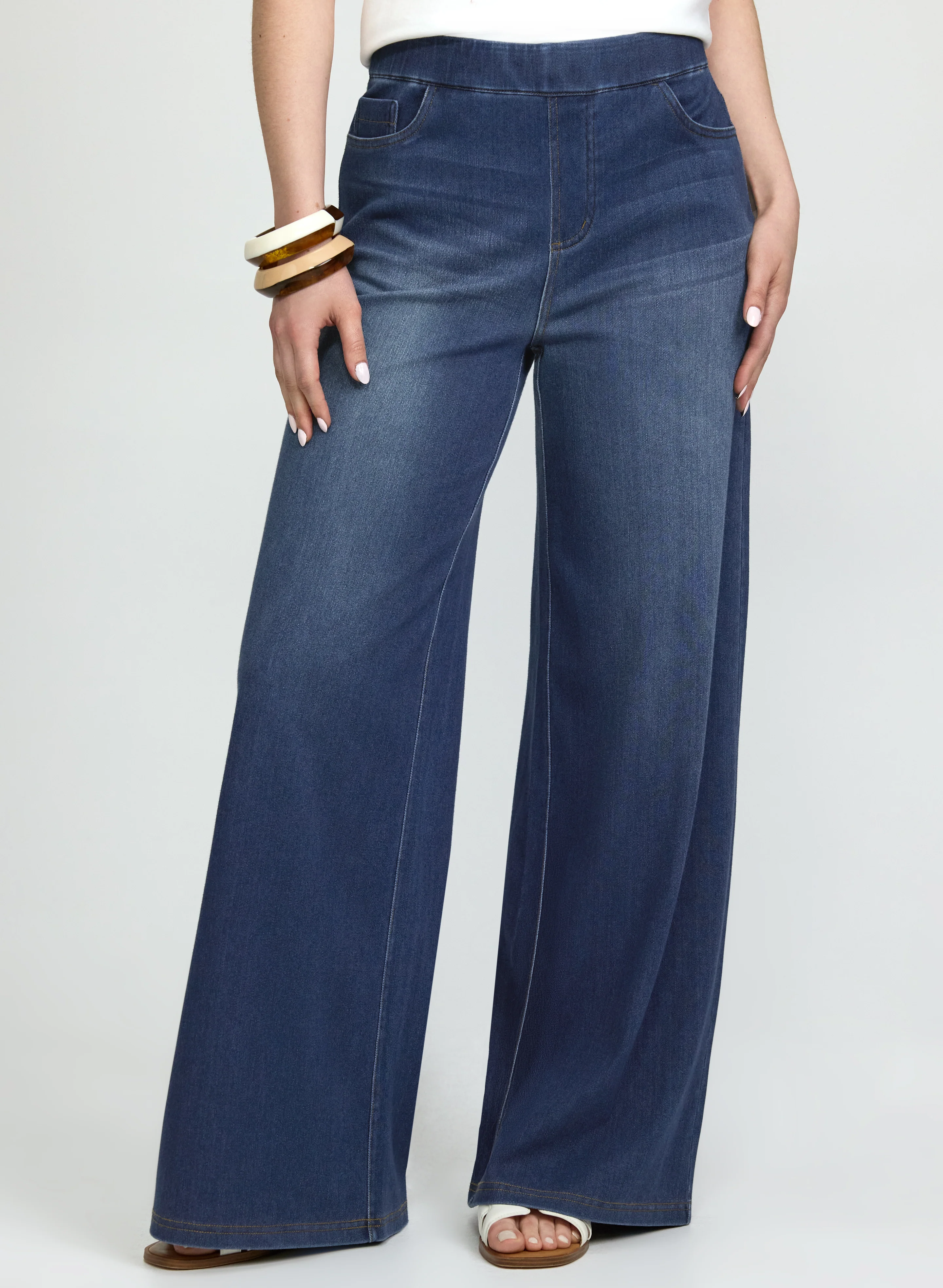 Comfort Stretch Wide-Leg Jeans