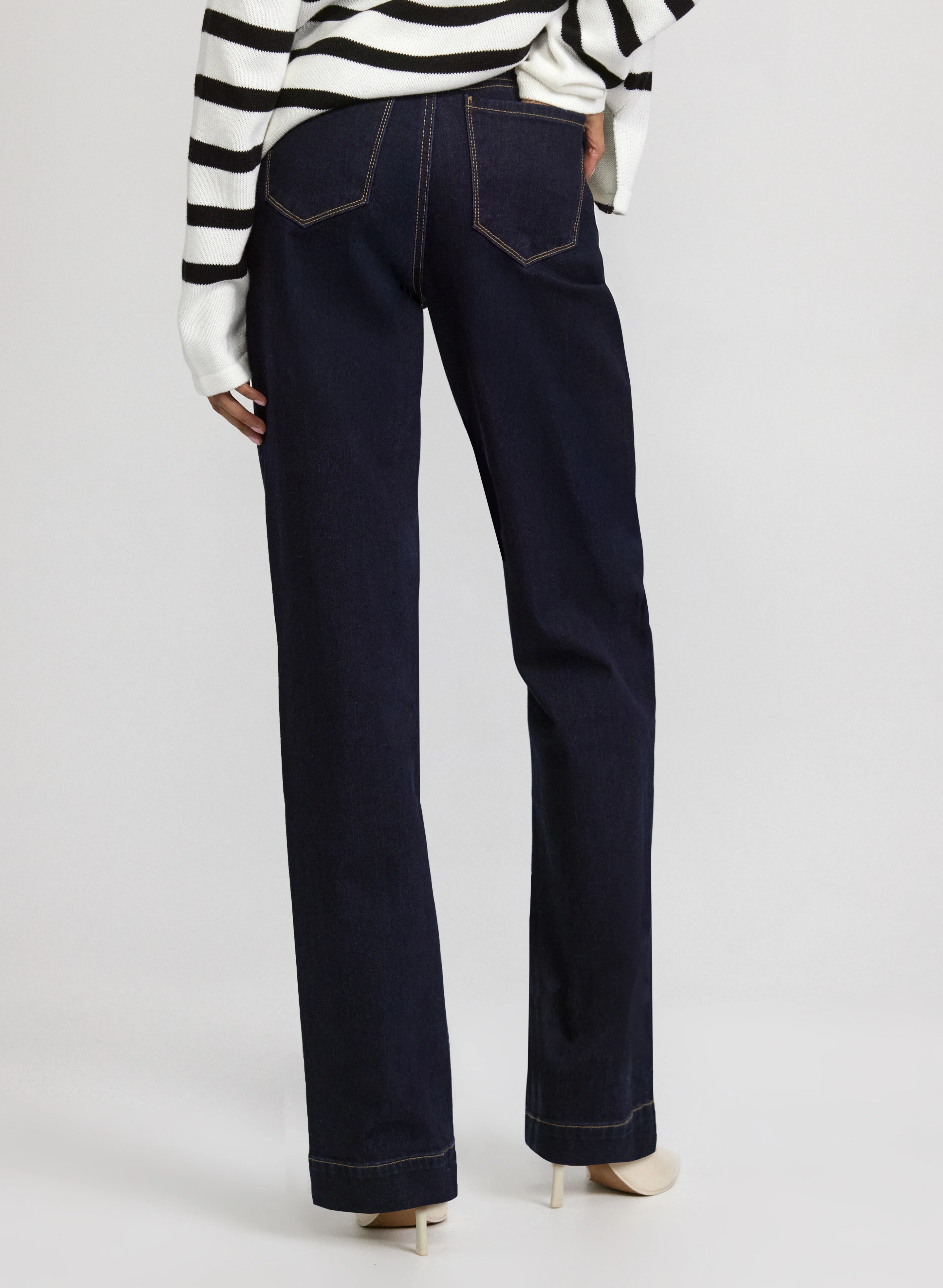 Contrast Stitch Wide-Leg Jeans - Image 4