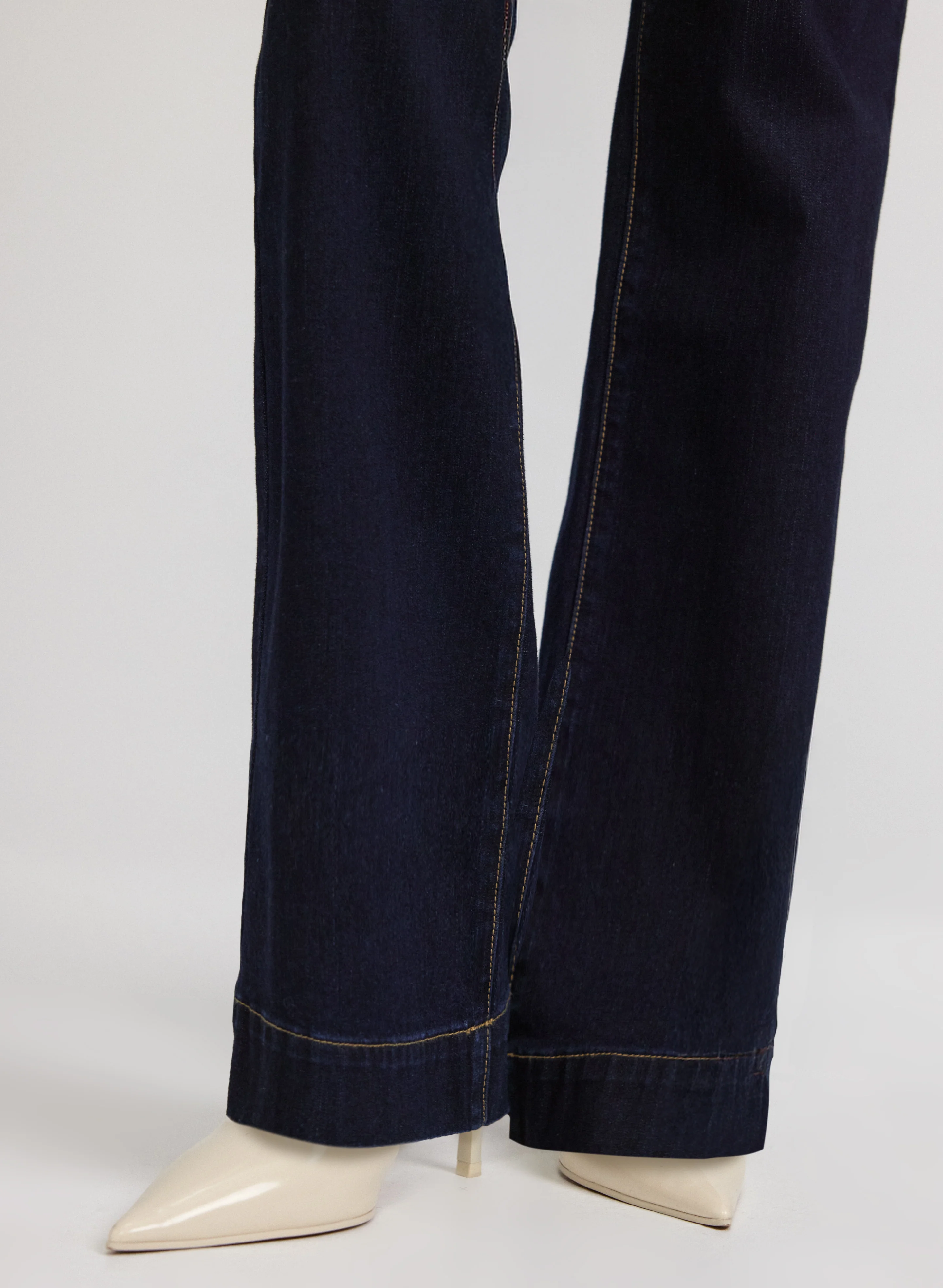 Contrast Stitch Wide-Leg Jeans - Image 6