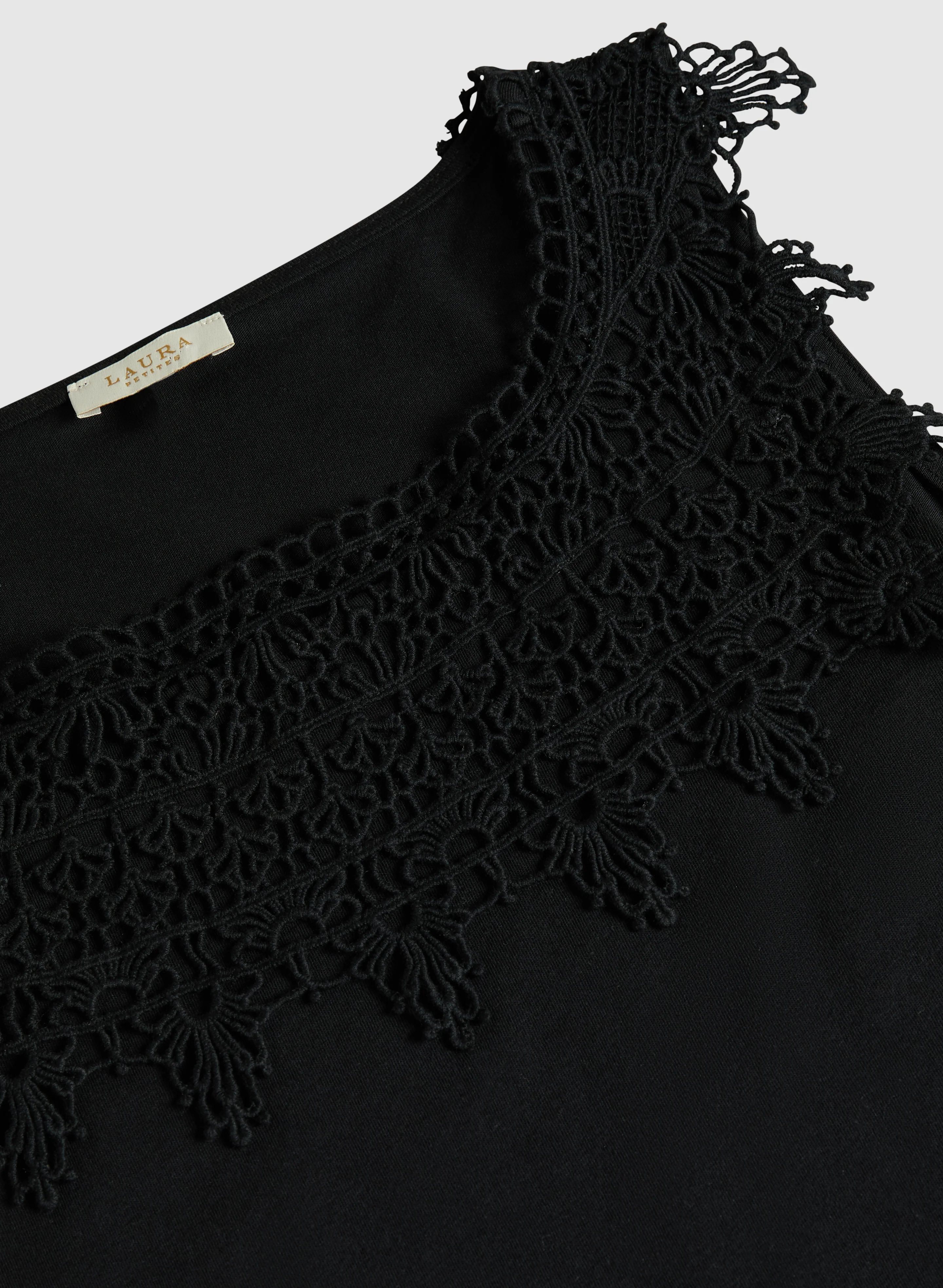 Crochet Appliqué Tank Top - Image 7