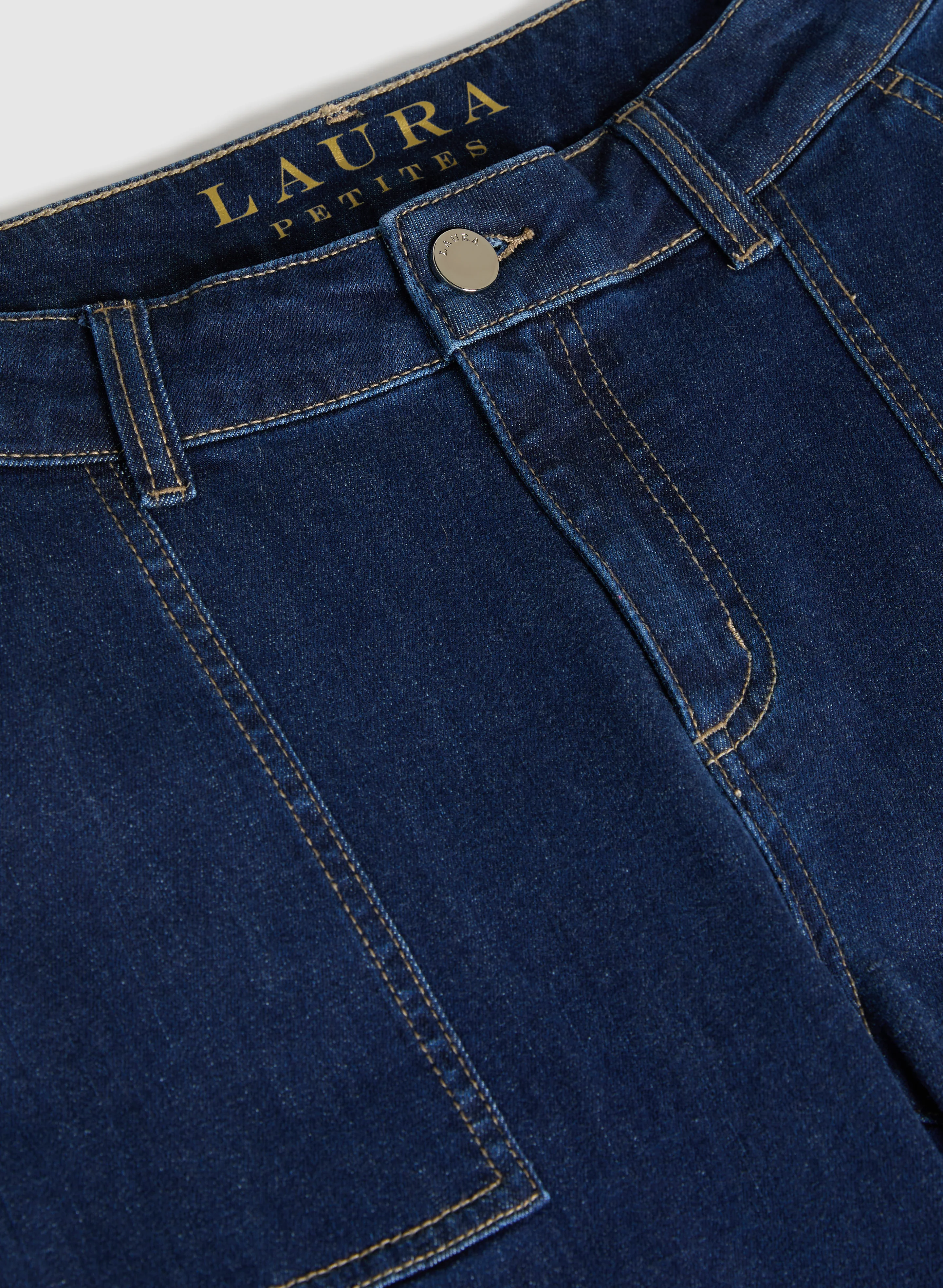 Cropped Wide-Leg Jeans - Image 7