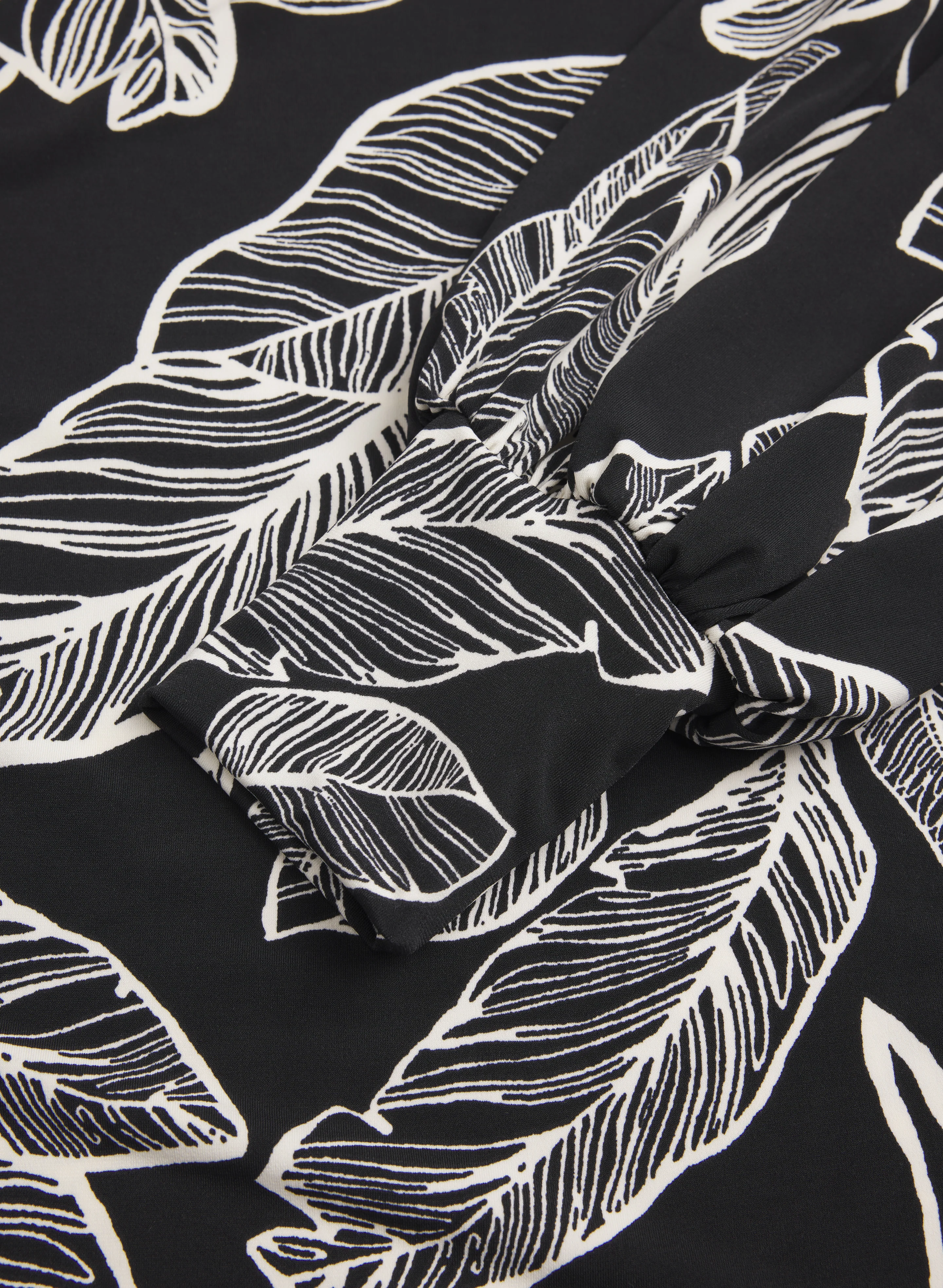 Sketch Leaf Print Top - Image 7