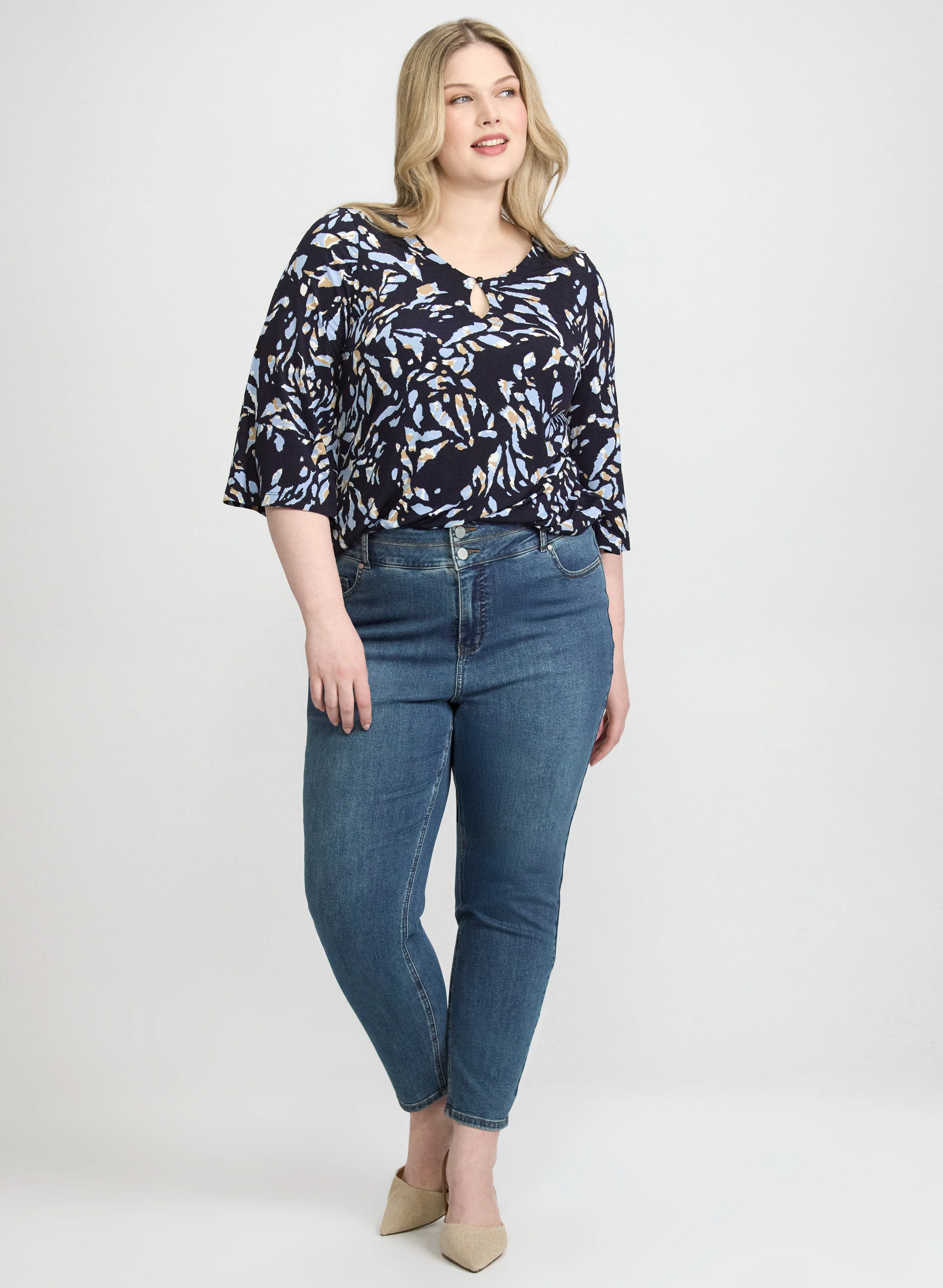 Double-Button Jeans - Image 3