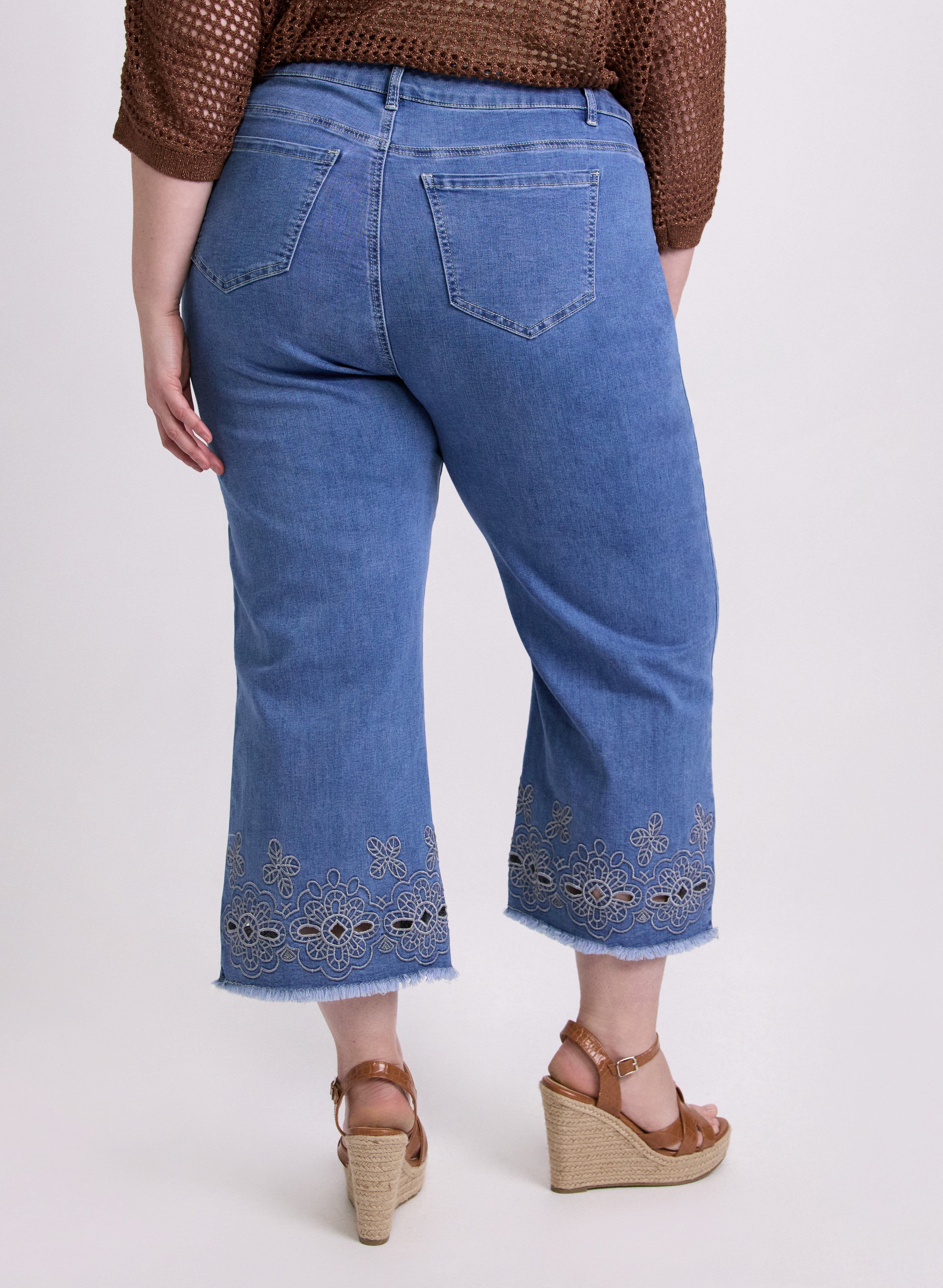 Embroidered Detail Jeans - Image 4