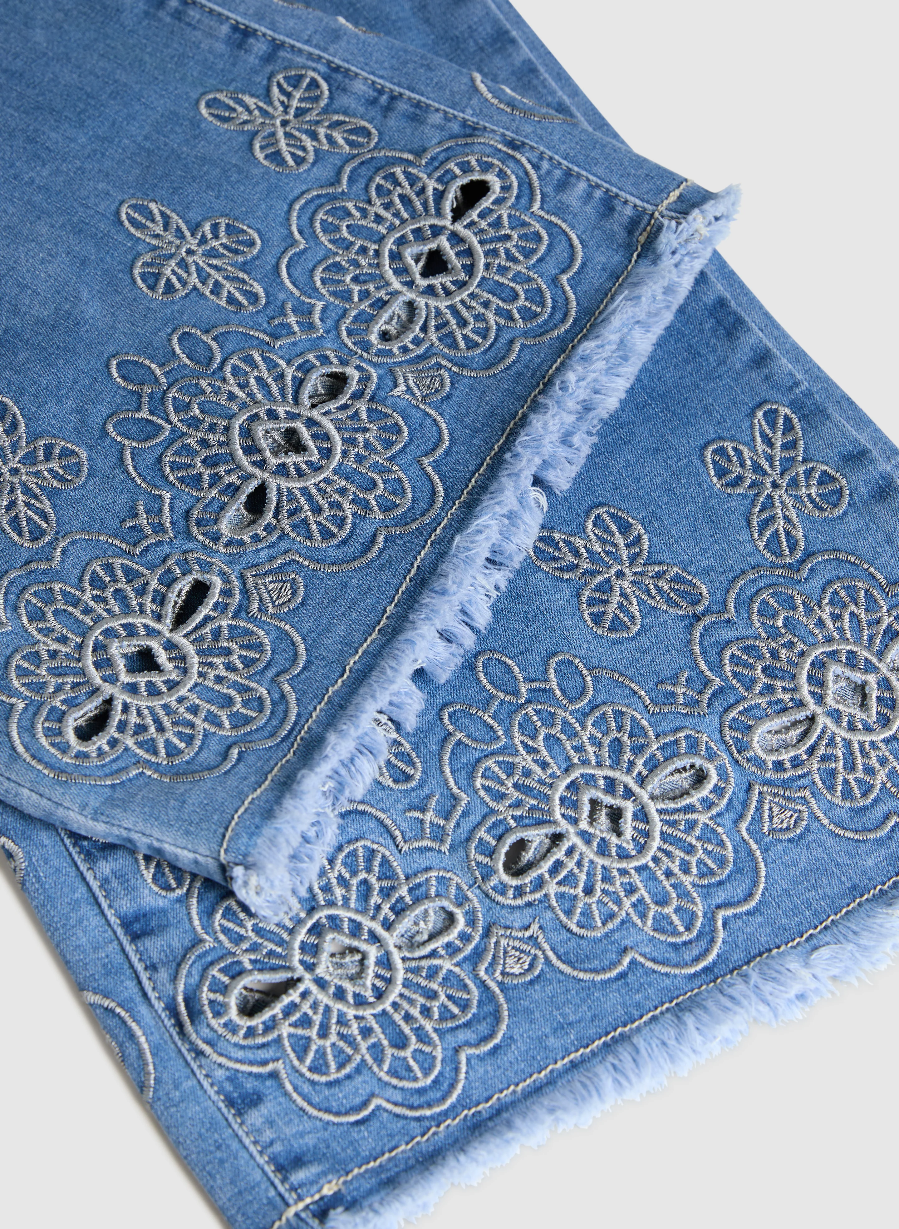 Embroidered Detail Jeans - Image 7