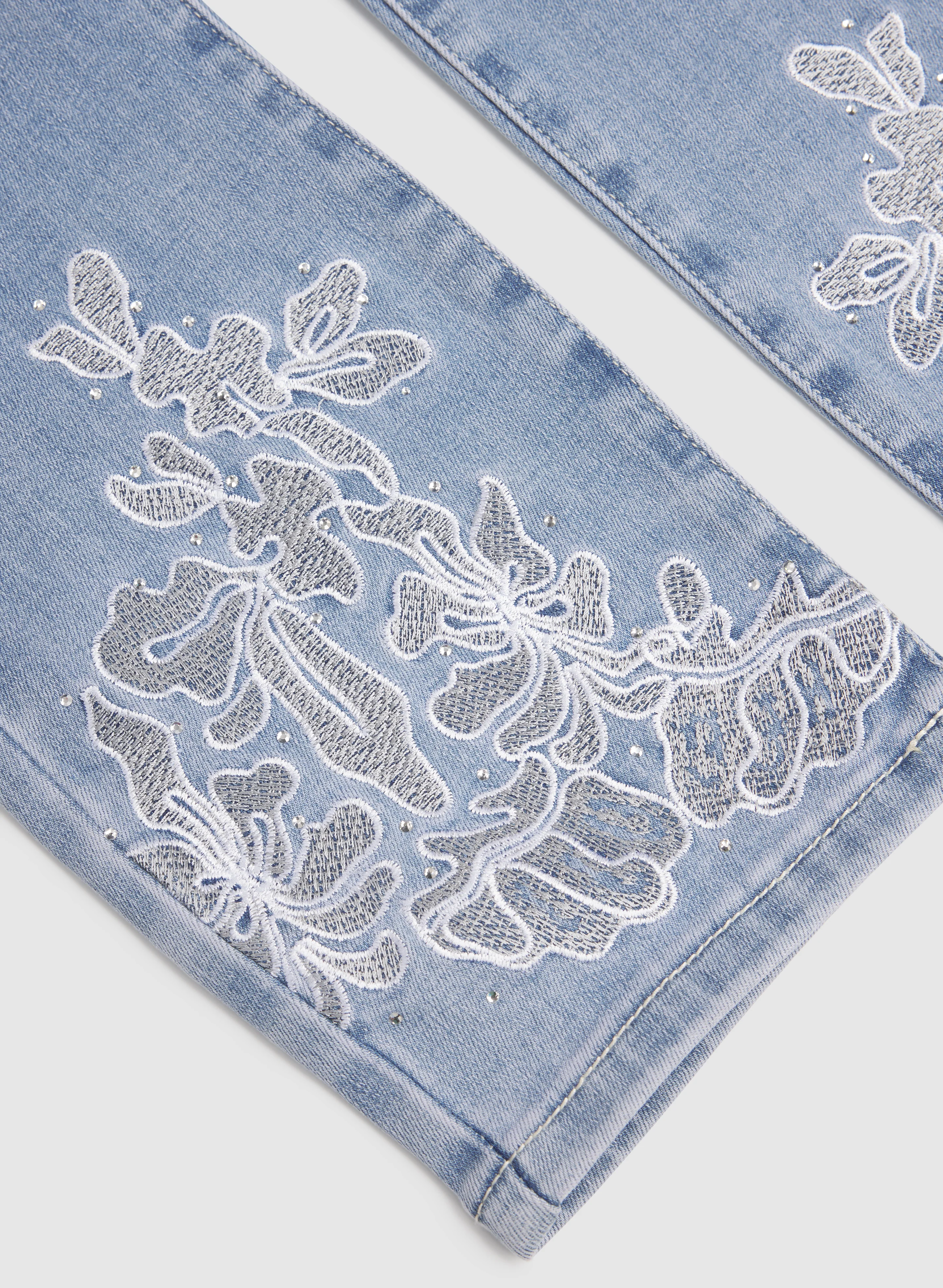 Floral Embroidered Jeans - Image 7