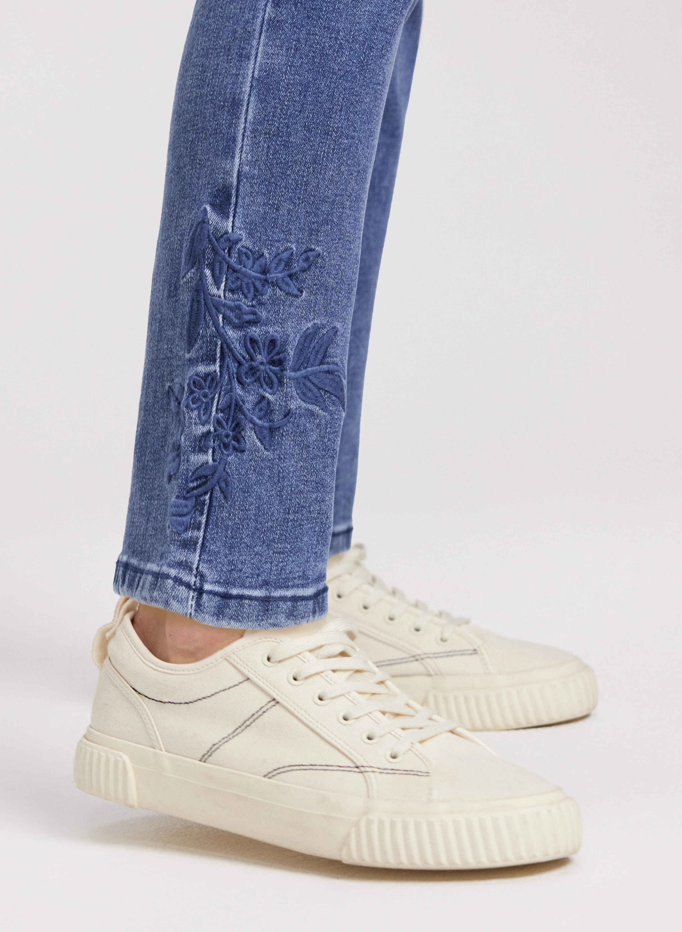 Floral Embroidered Straight-Leg Jeans - Image 2