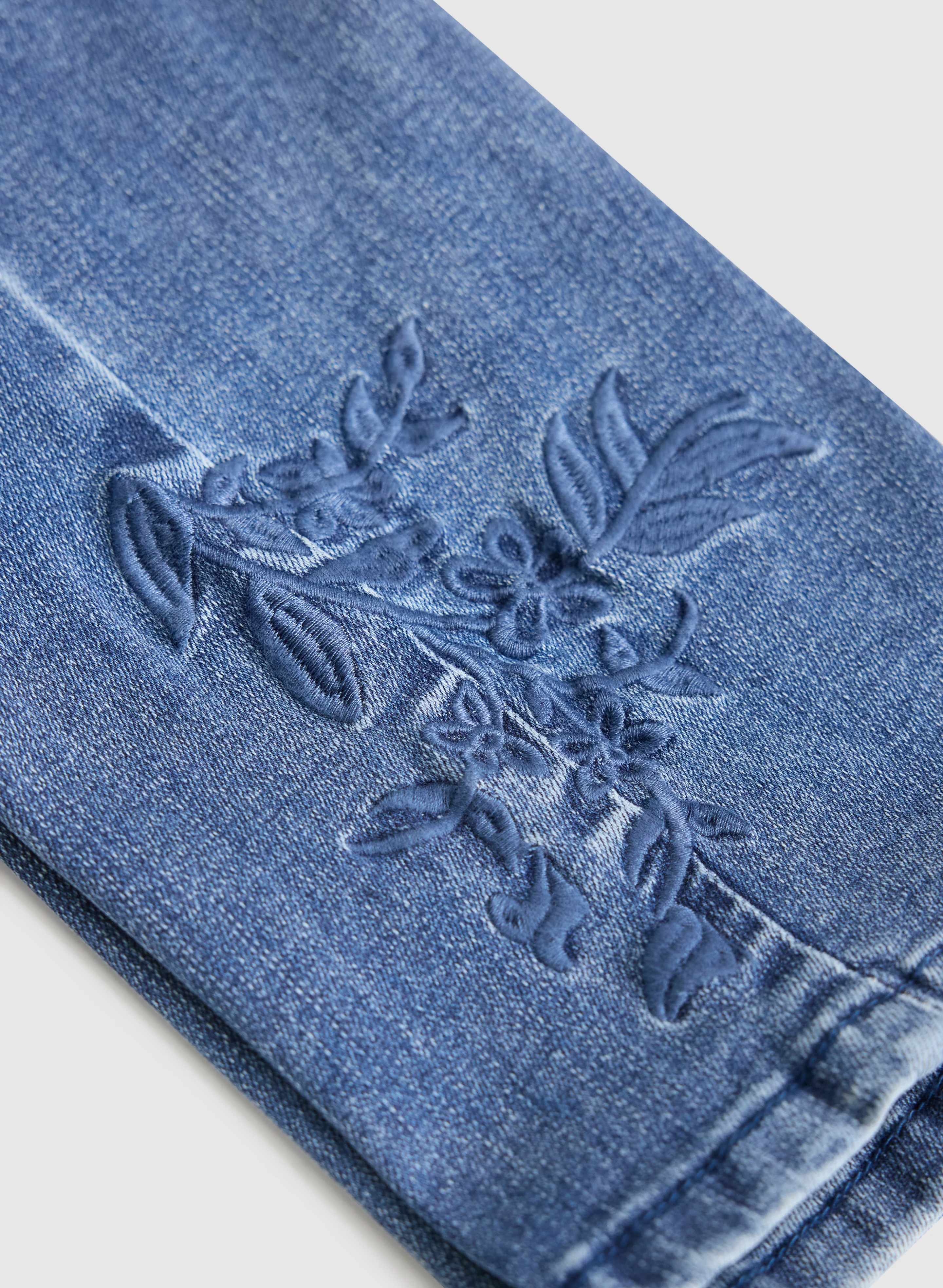 Floral Embroidered Straight-Leg Jeans - Image 7