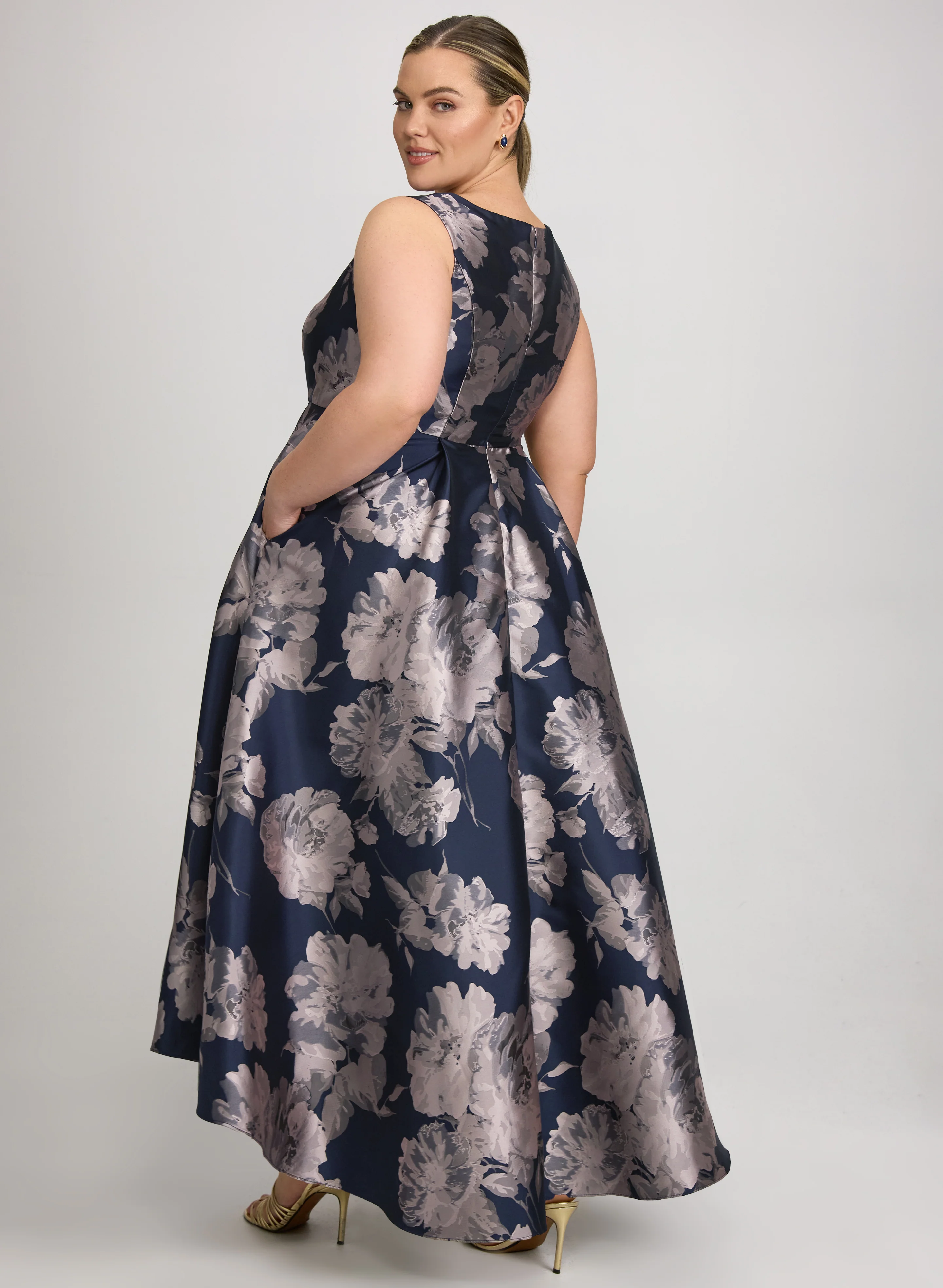 Floral Jacquard Dress - Image 4