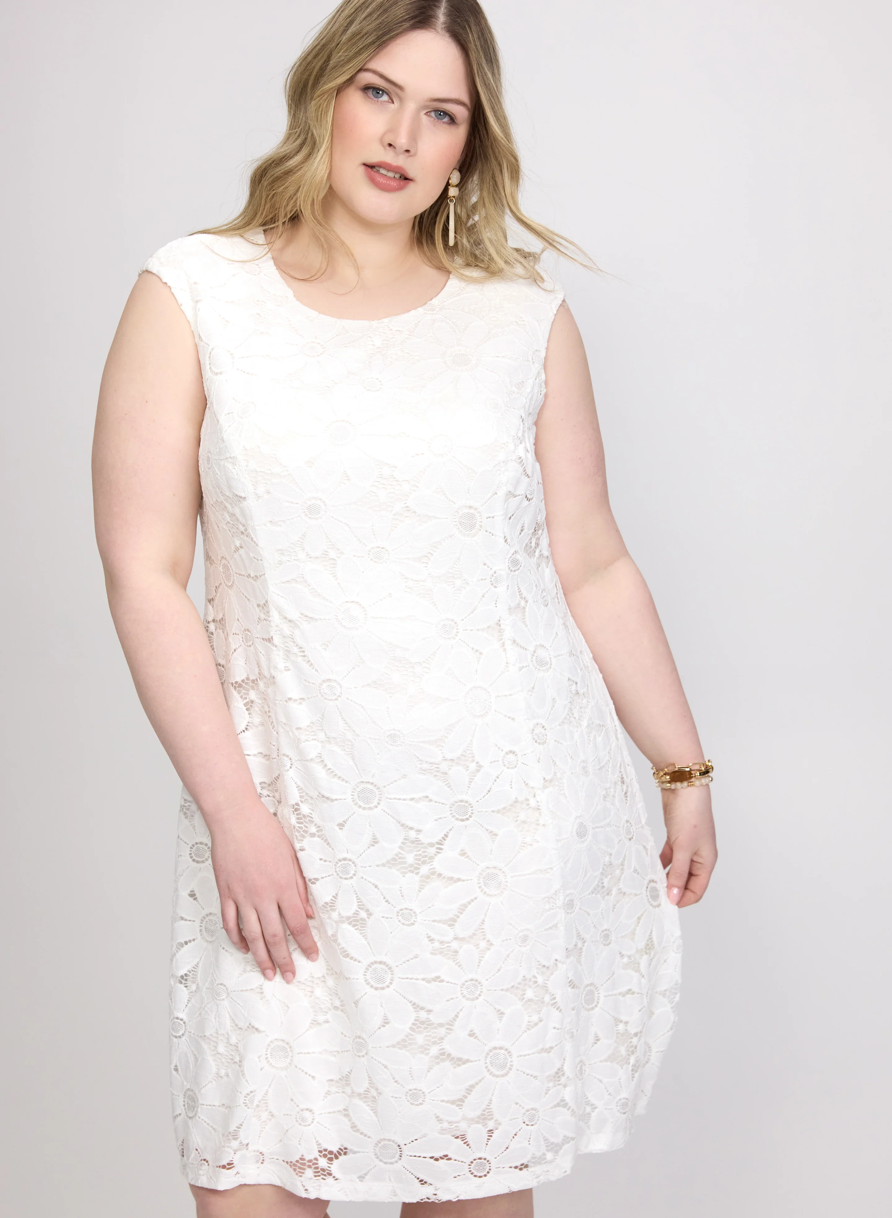 Floral Lace Dress - Image 3
