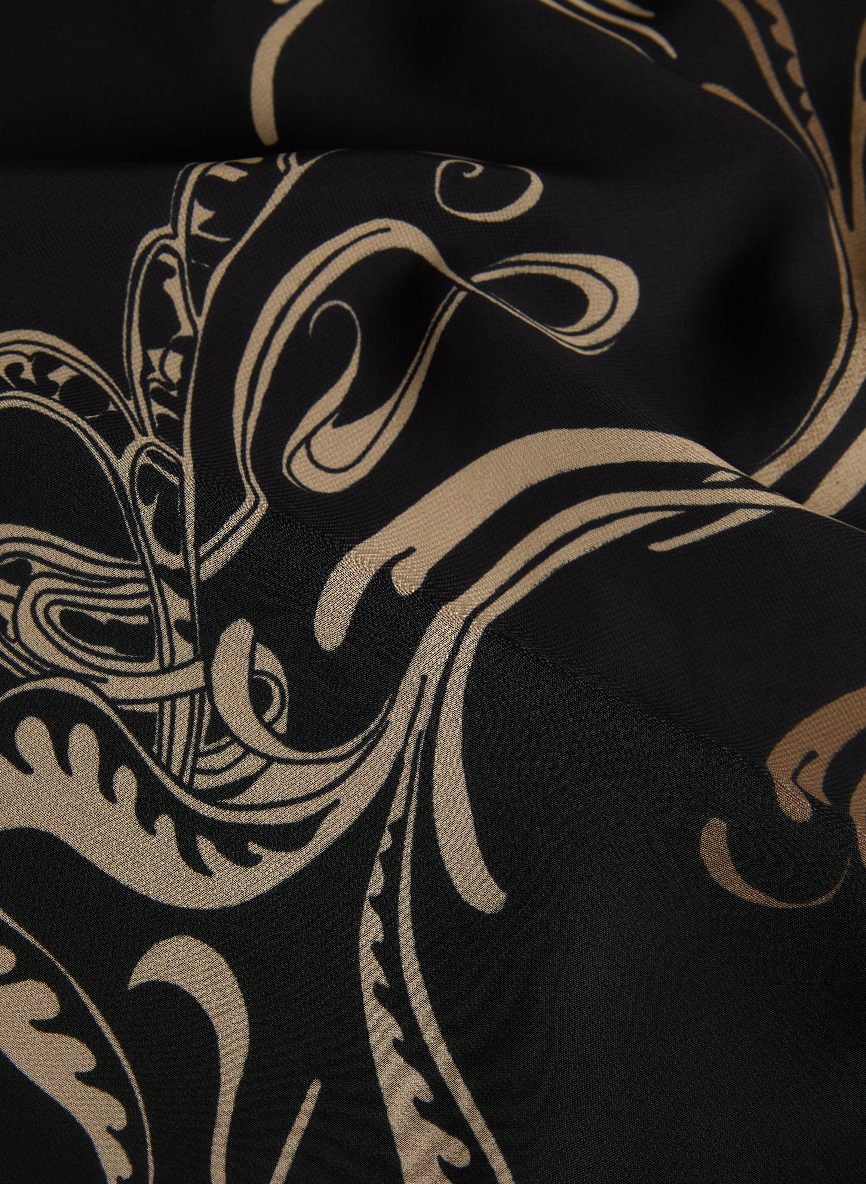 Floral Placement Print Blouse - Image 7