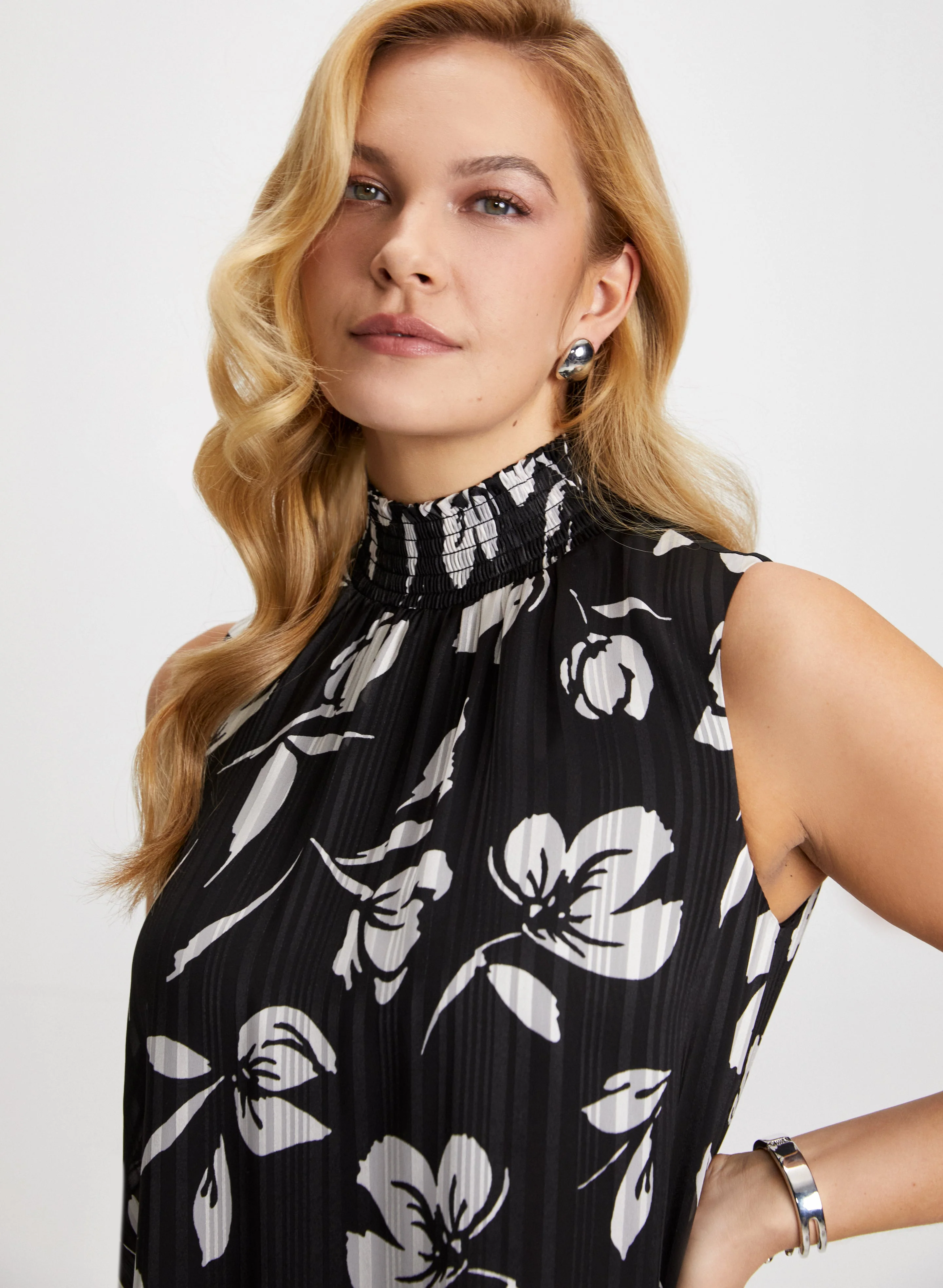 Floral Print Smocked Neck Blouse - Image 2