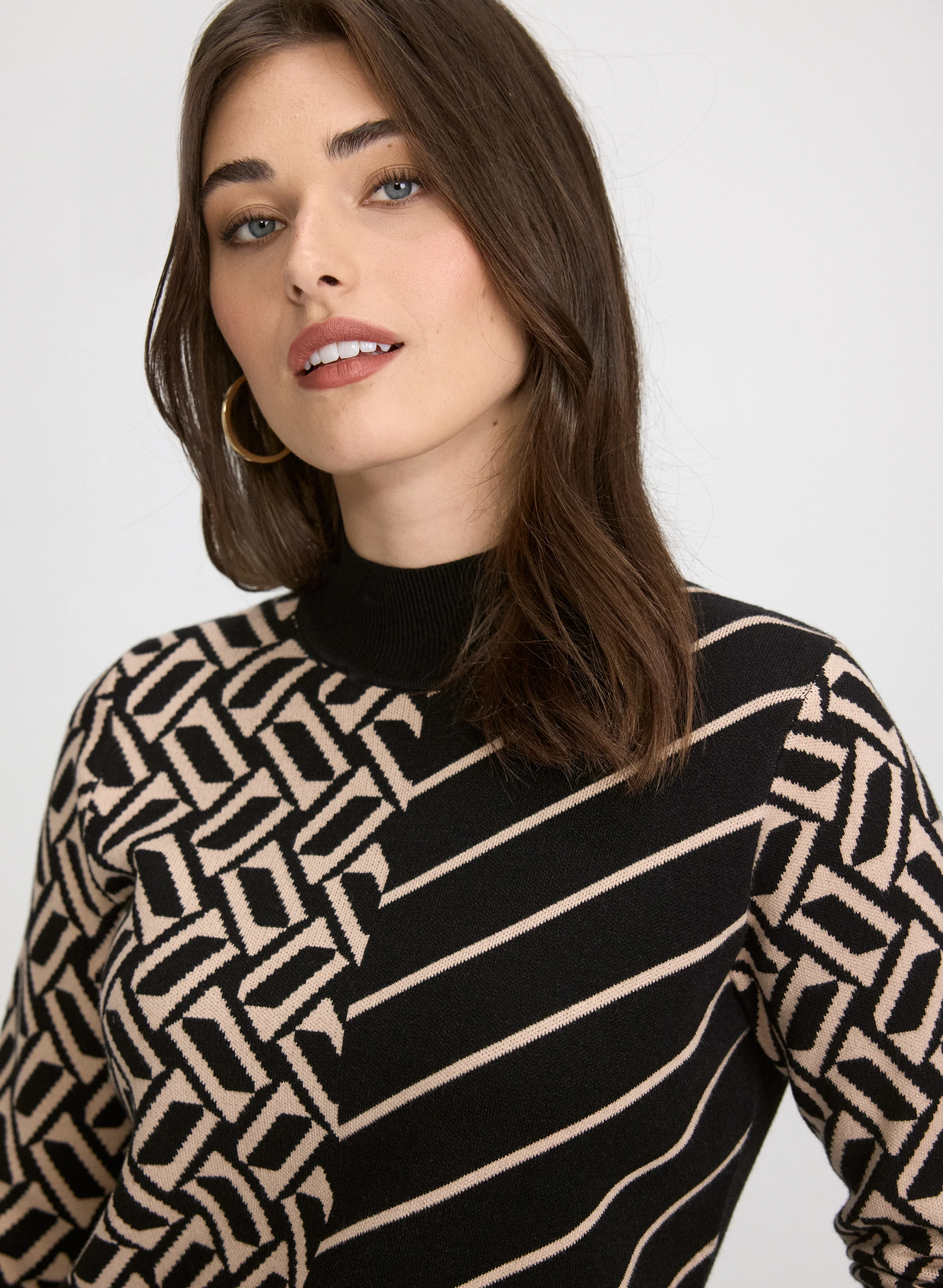 Geometric Print Sweater - Image 5