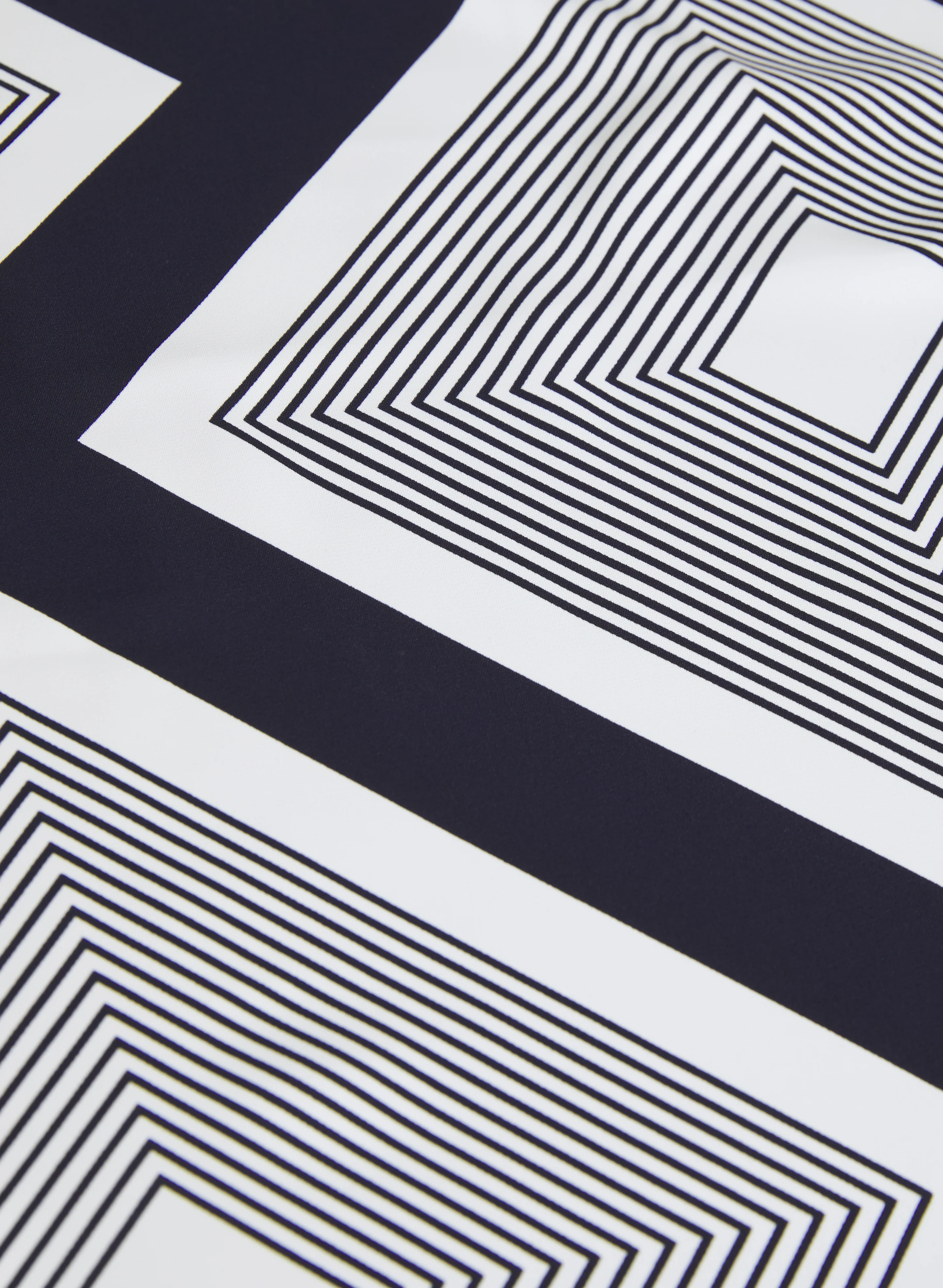 Geometric Print Top - Image 7