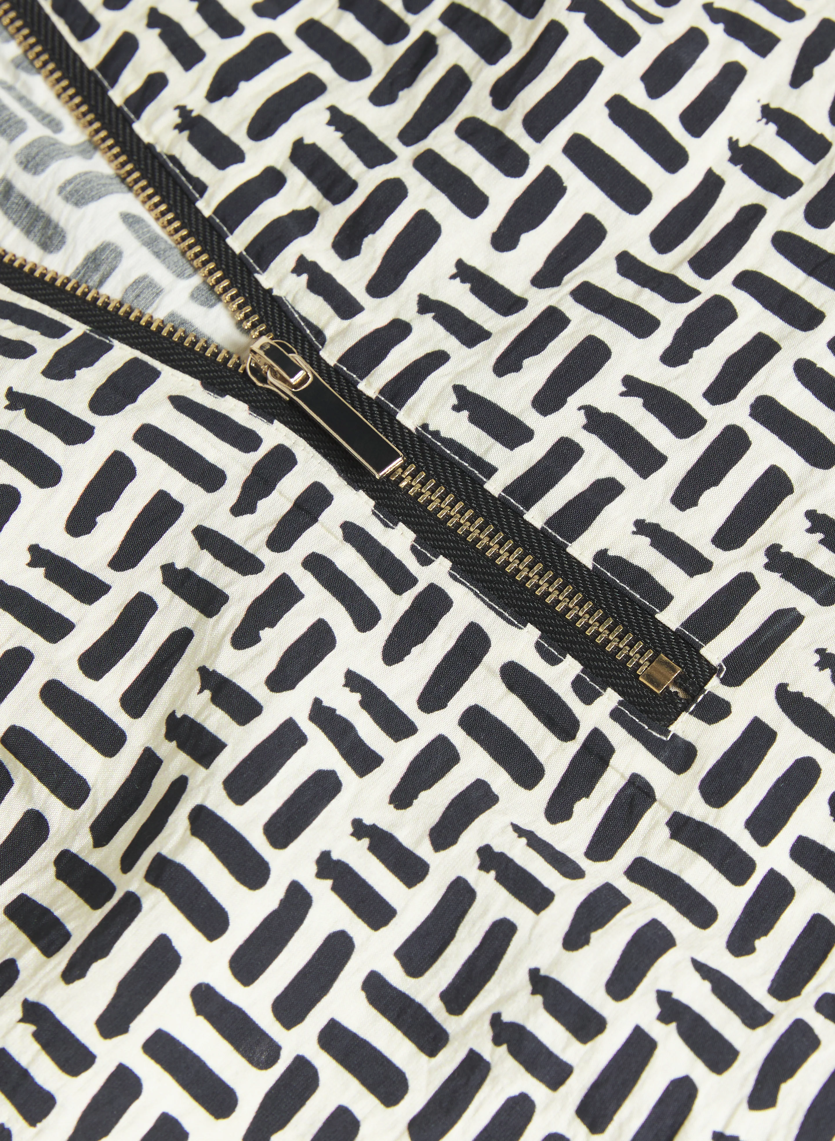 Geometric Zip Front Blouse - Image 7