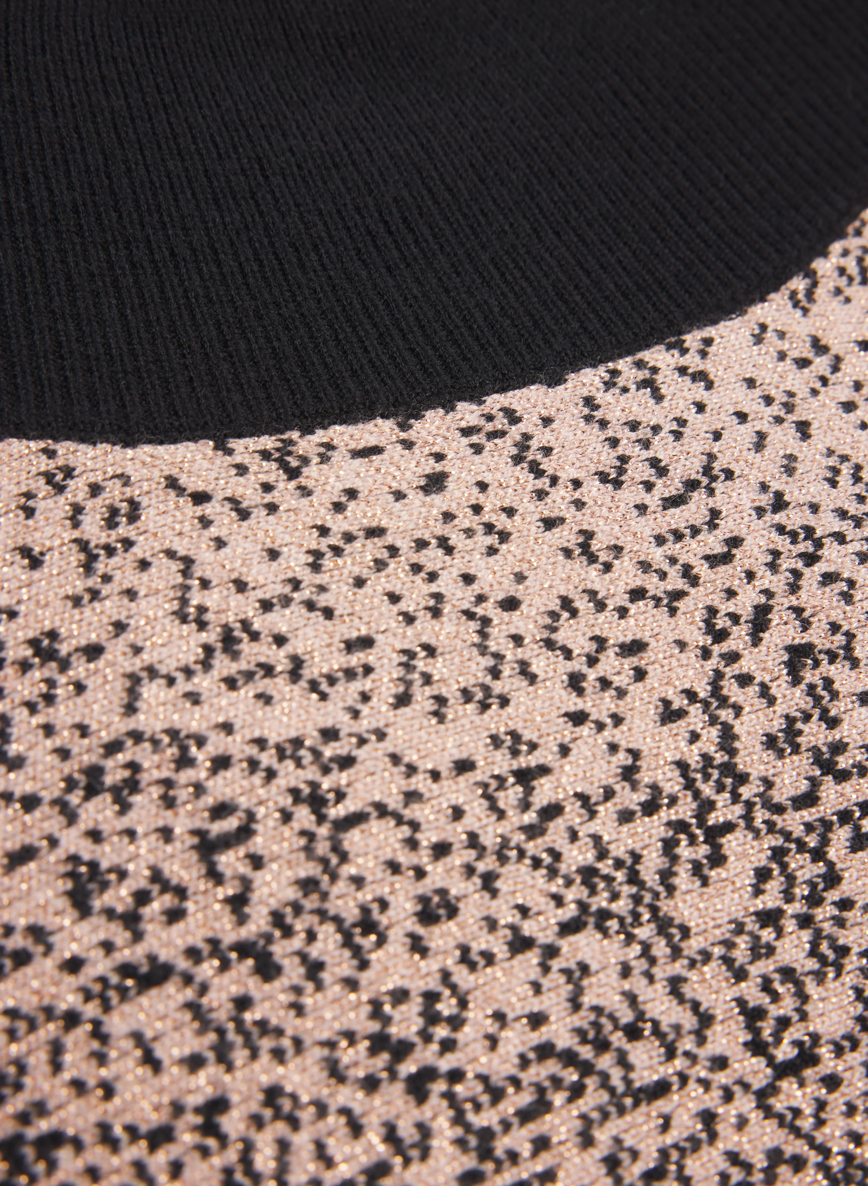 Gradient Dot Motif Sweater - Image 7