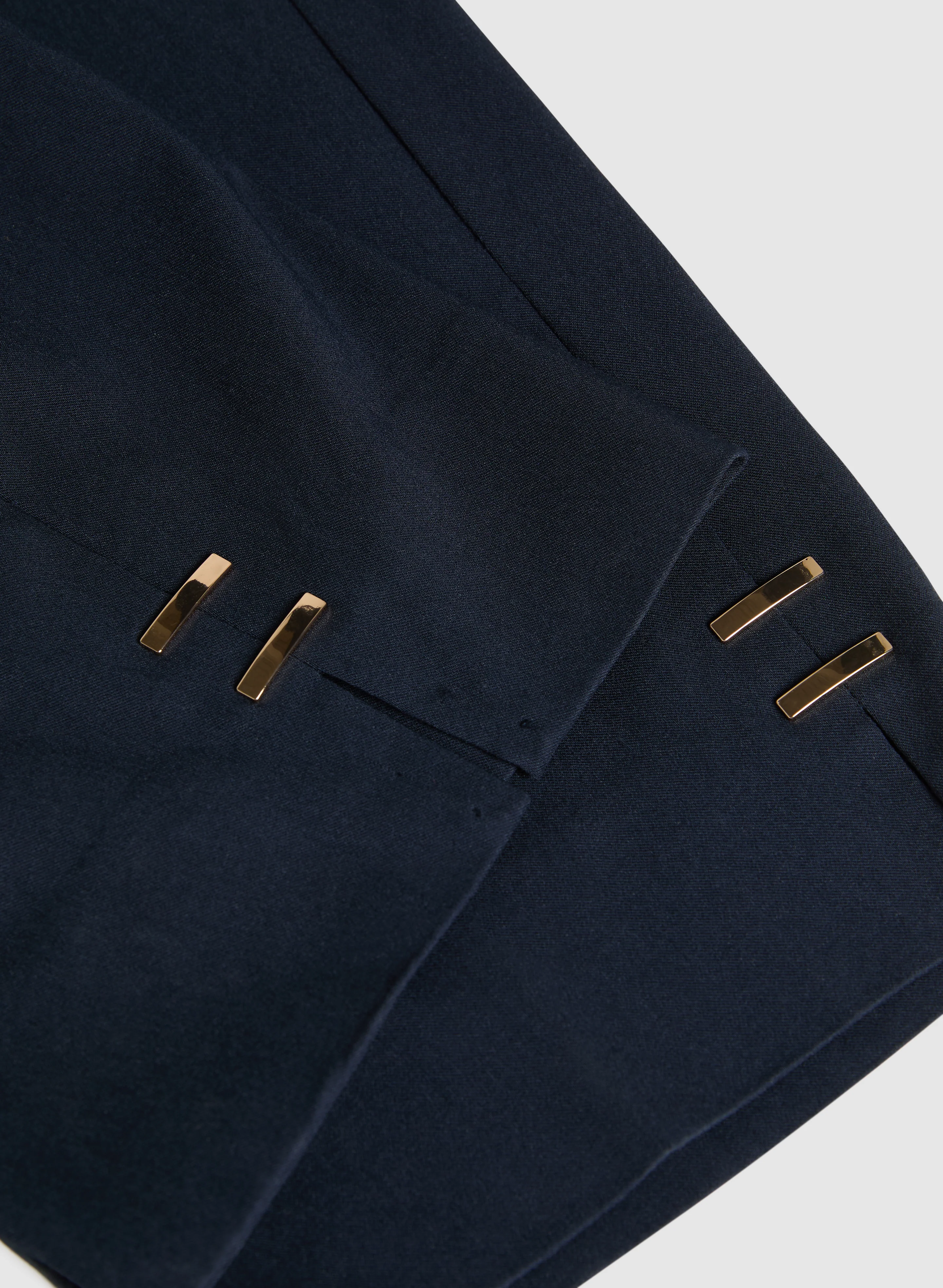 High-Rise Bengaline Capris - Image 6