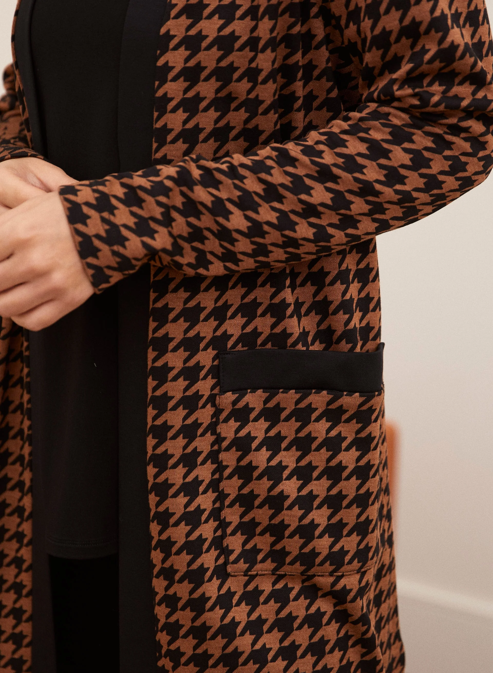 Houndstooth Print Cardigan - Image 2