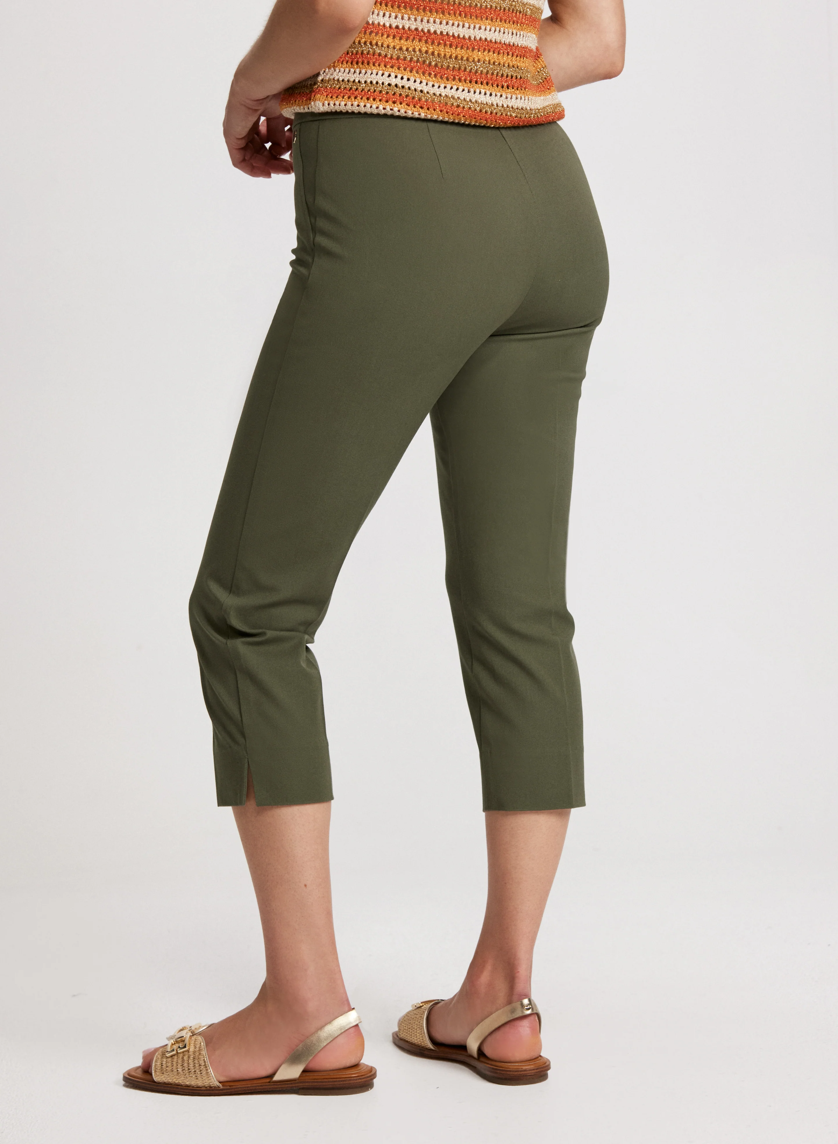 Lateral Slit Pull-On Capris - Image 2