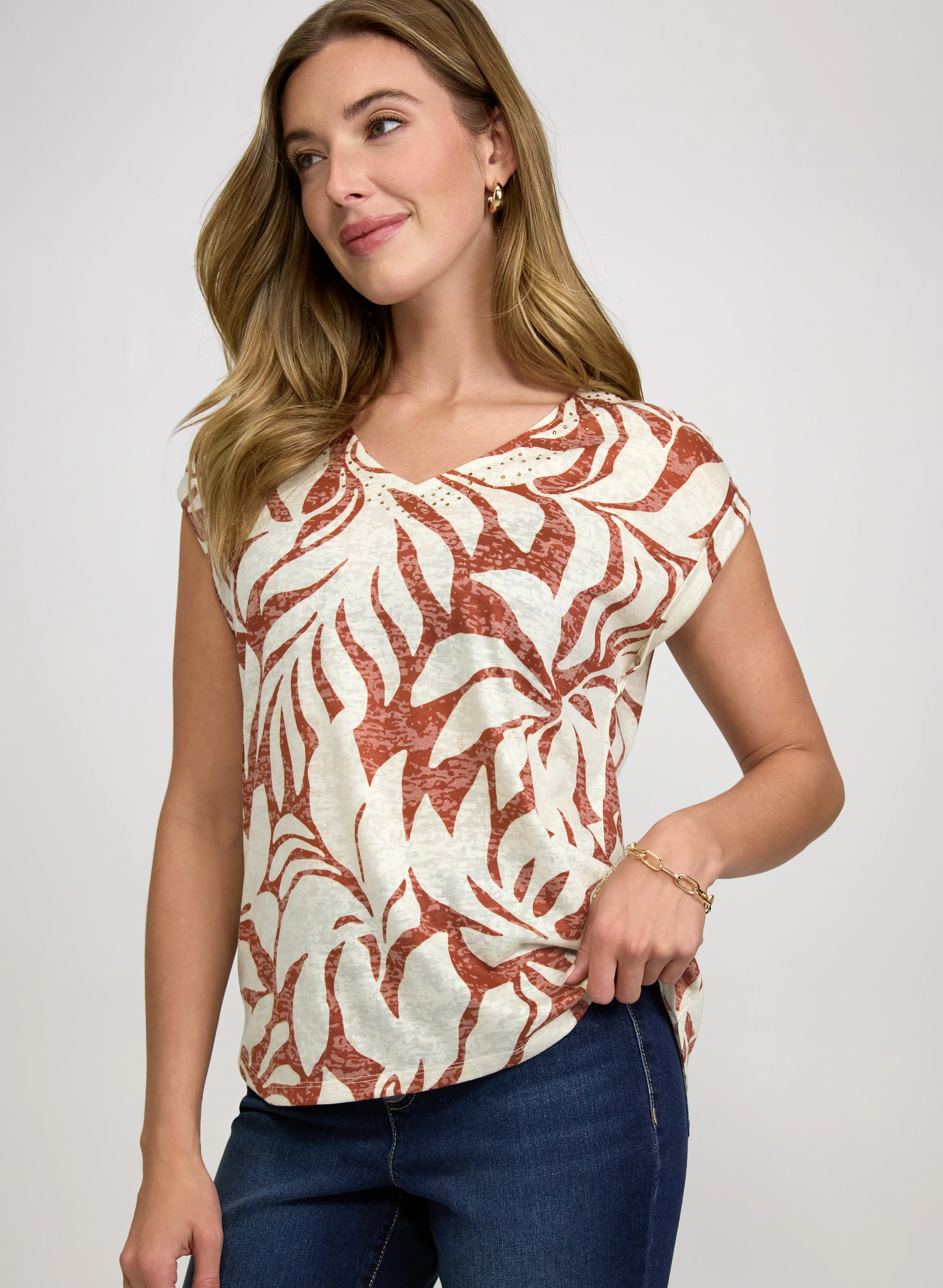 Leaf Print T-Shirt - Image 5