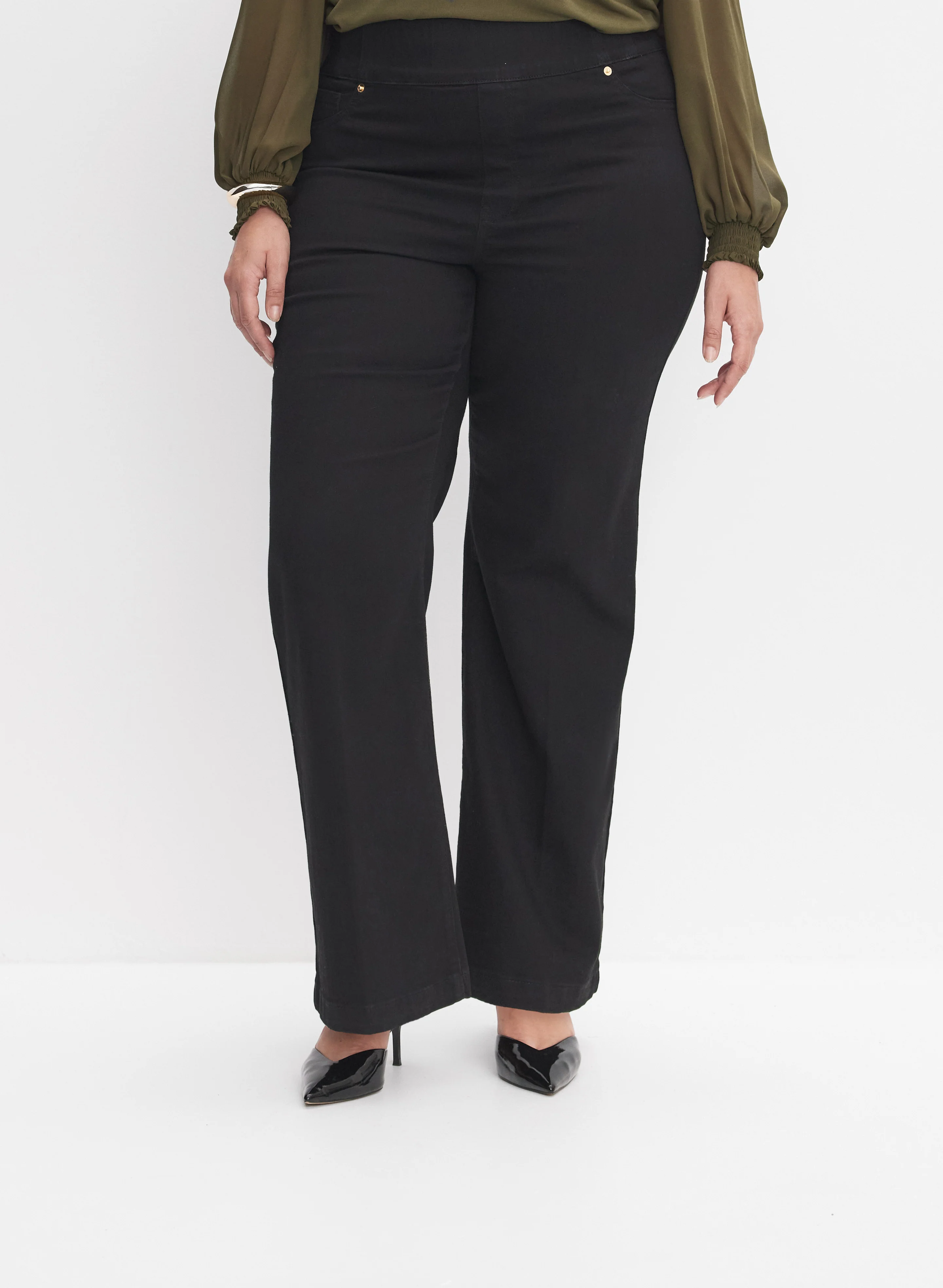 Melanie Lyne - Pull-On Flare-Leg Jeans