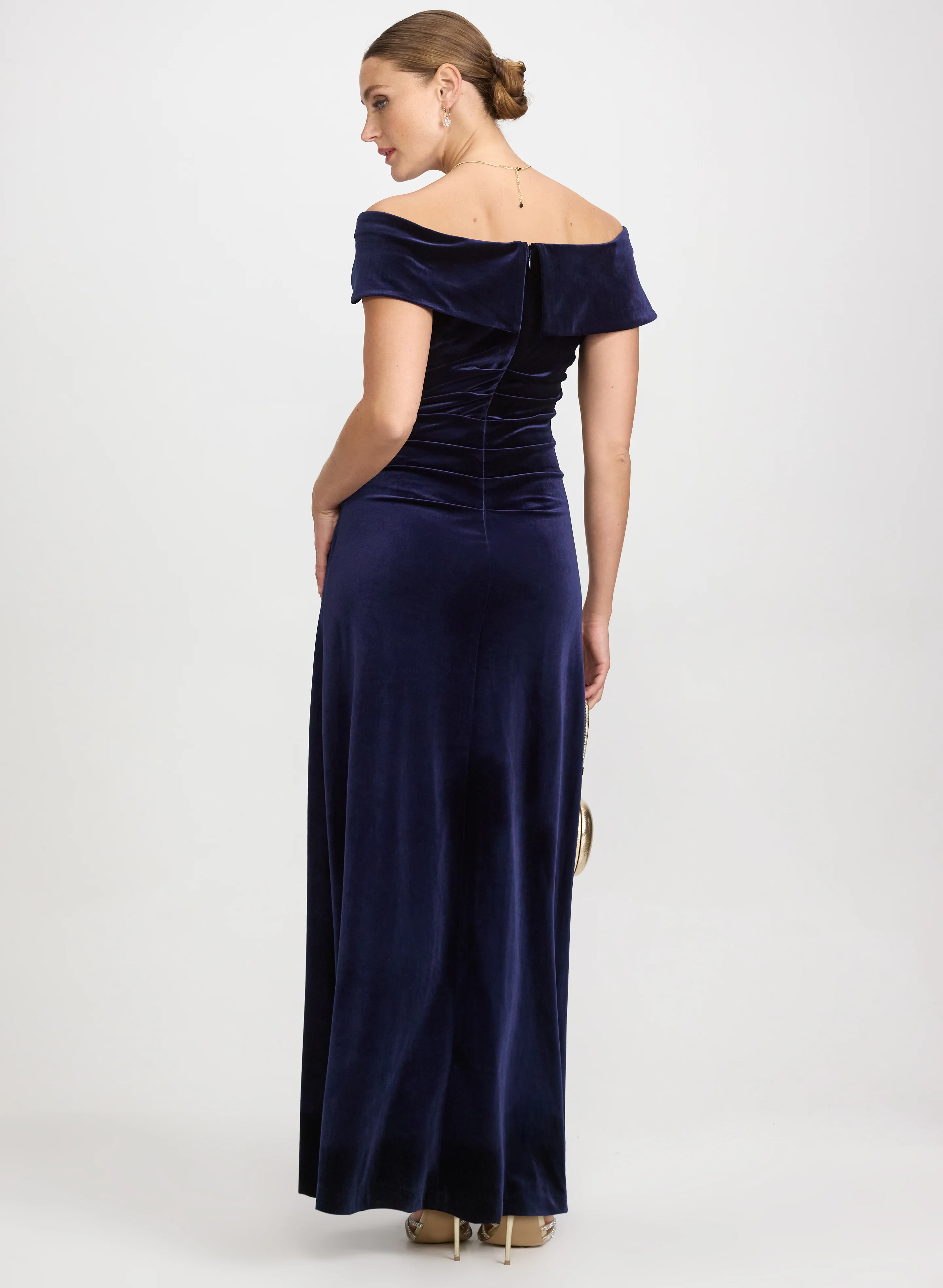 Off-The-Shoulder Velvet Dress - Image 4