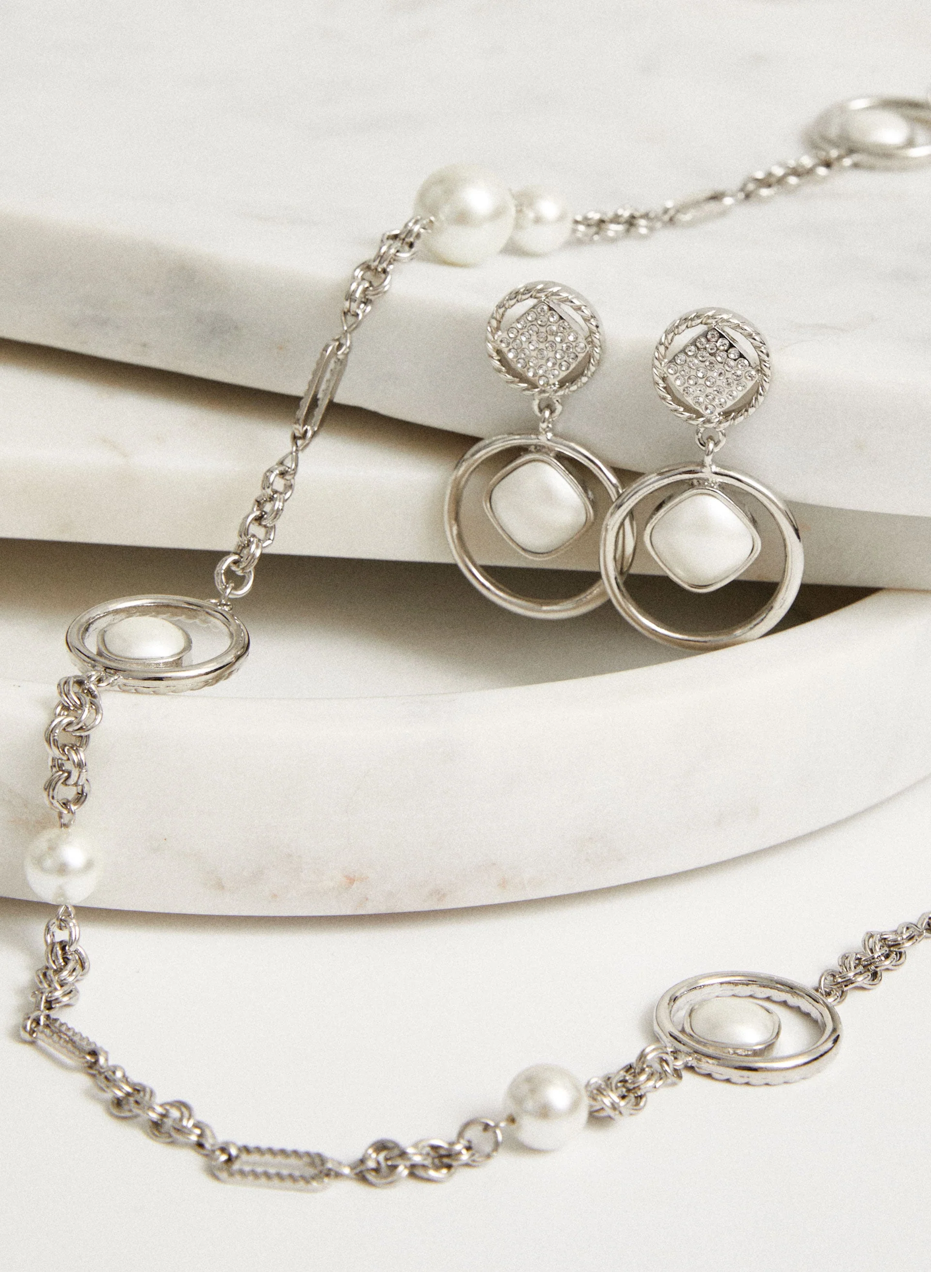 Pearl Insert Necklace