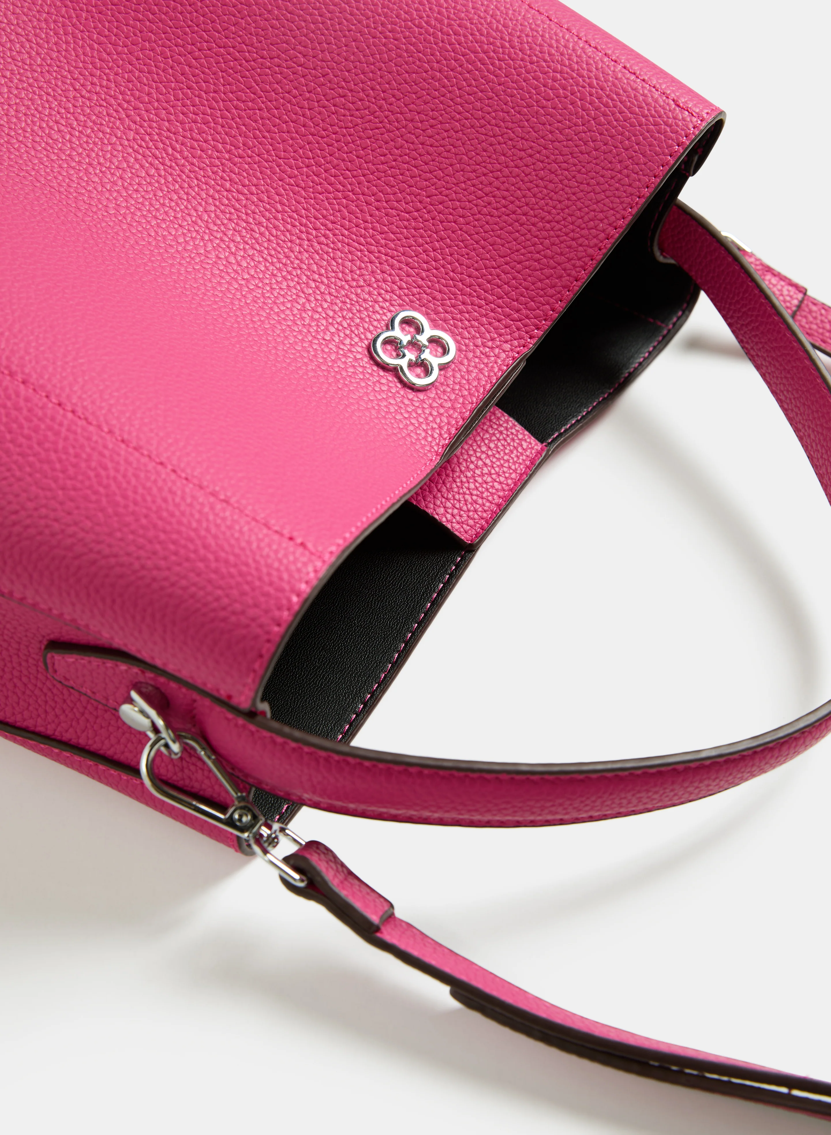 Pebble Grain Bucket Bag - Image 2
