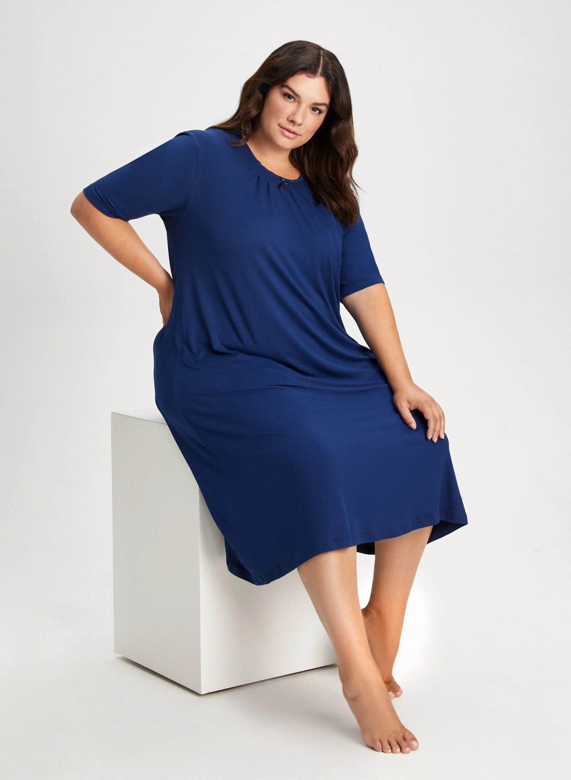 Pleat & Bow Detail Nightgown - Image 4