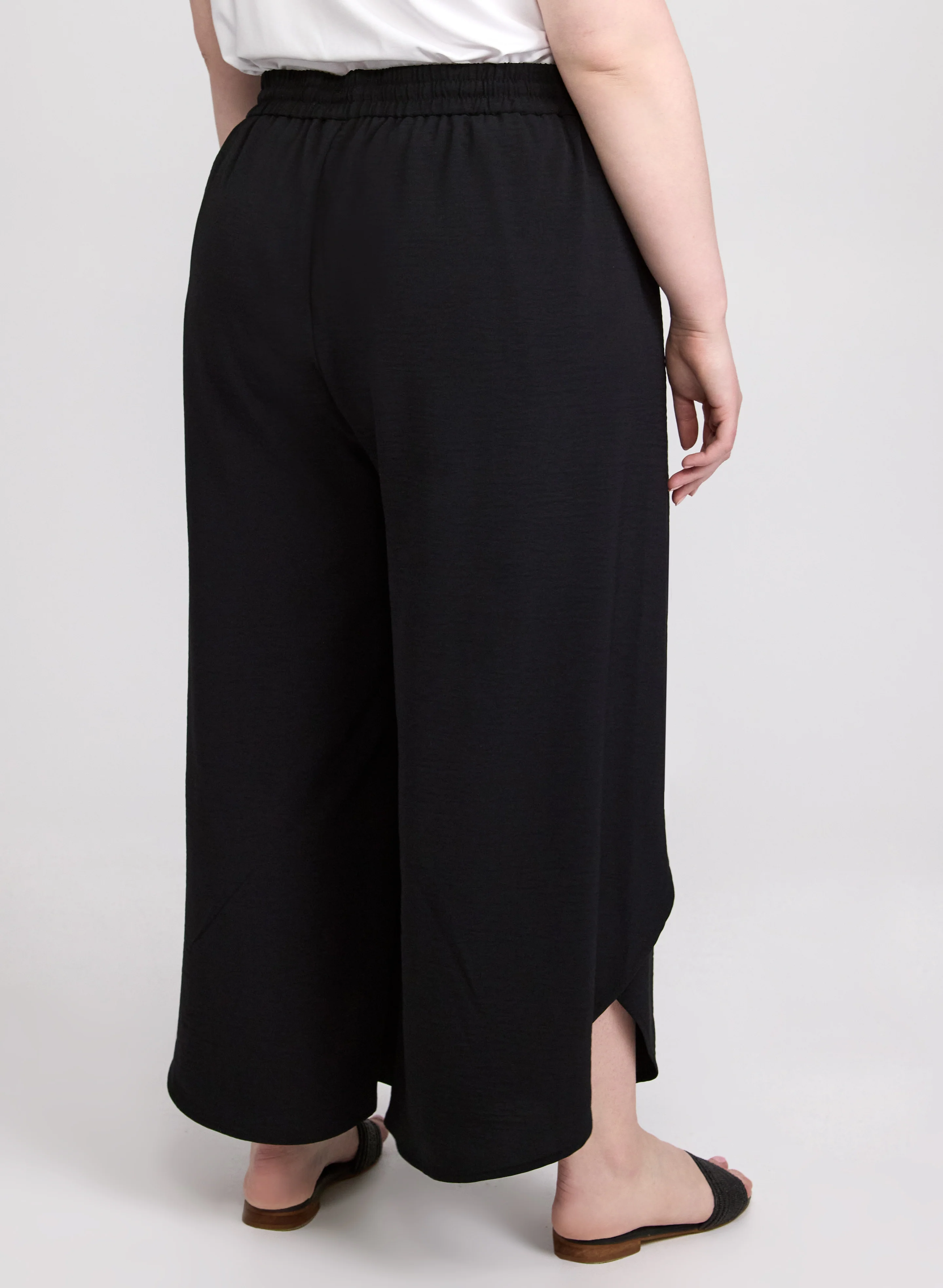 Wide-Leg Pull-On Capris - Image 4