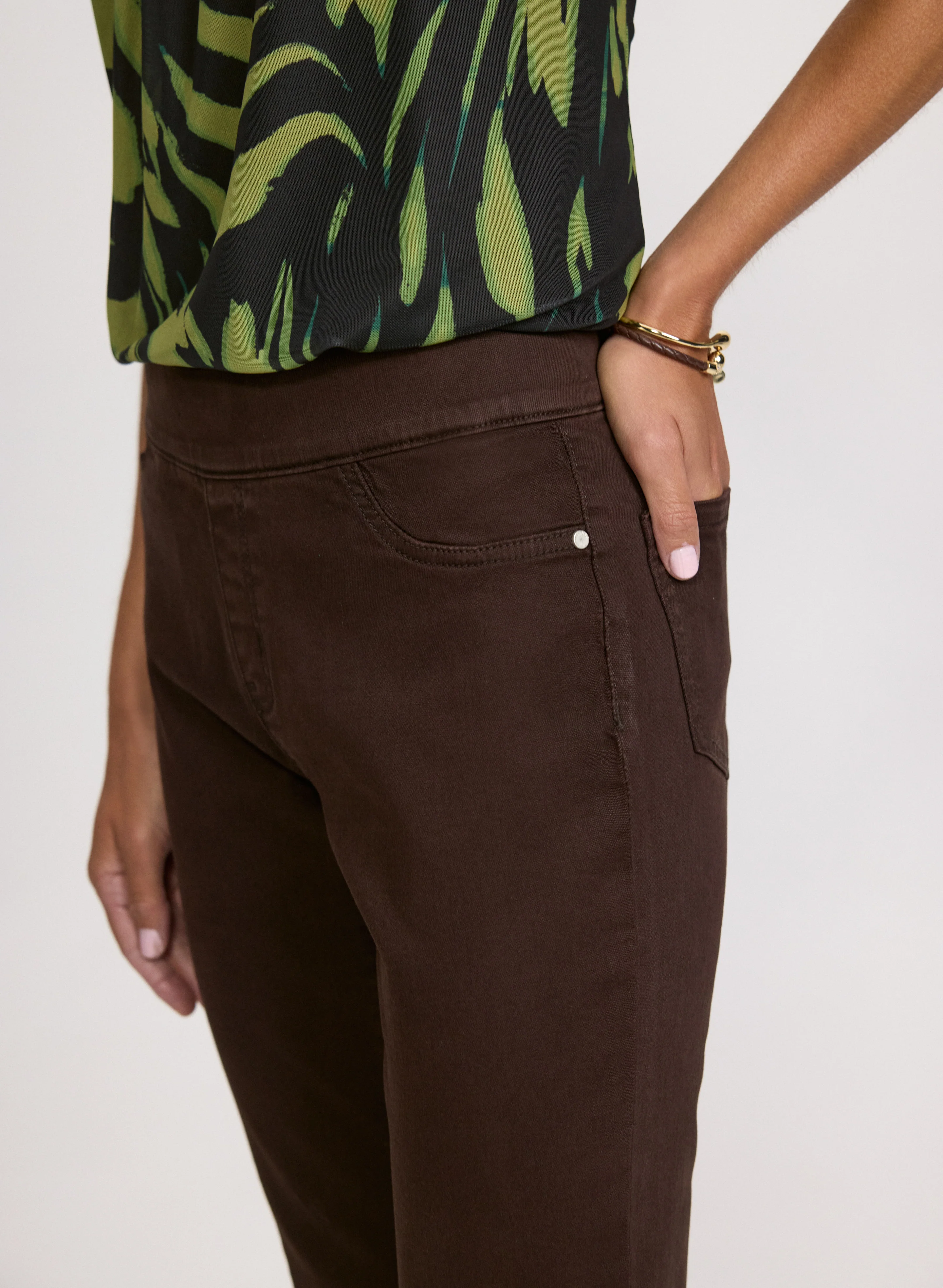Pull-on Flare-Leg Jeans - Image 5
