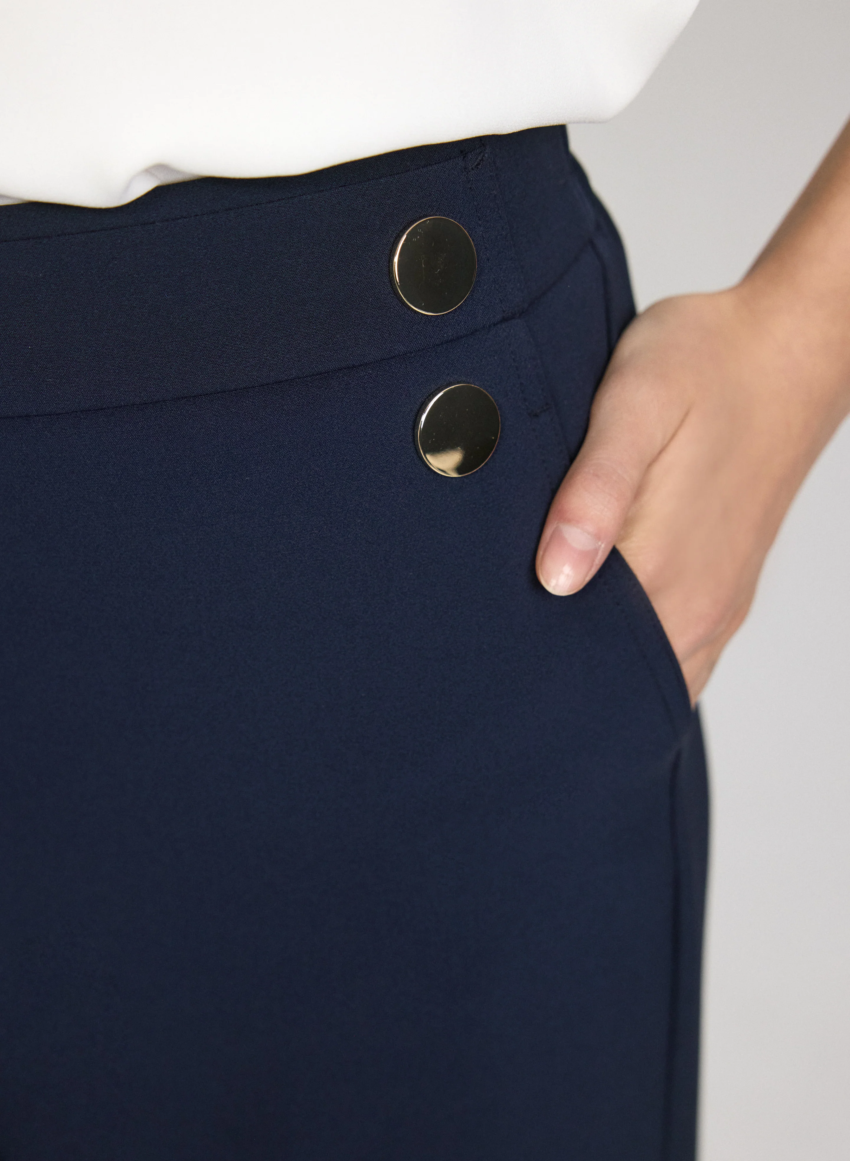 Pull-On Wide Leg Pants - Image 4