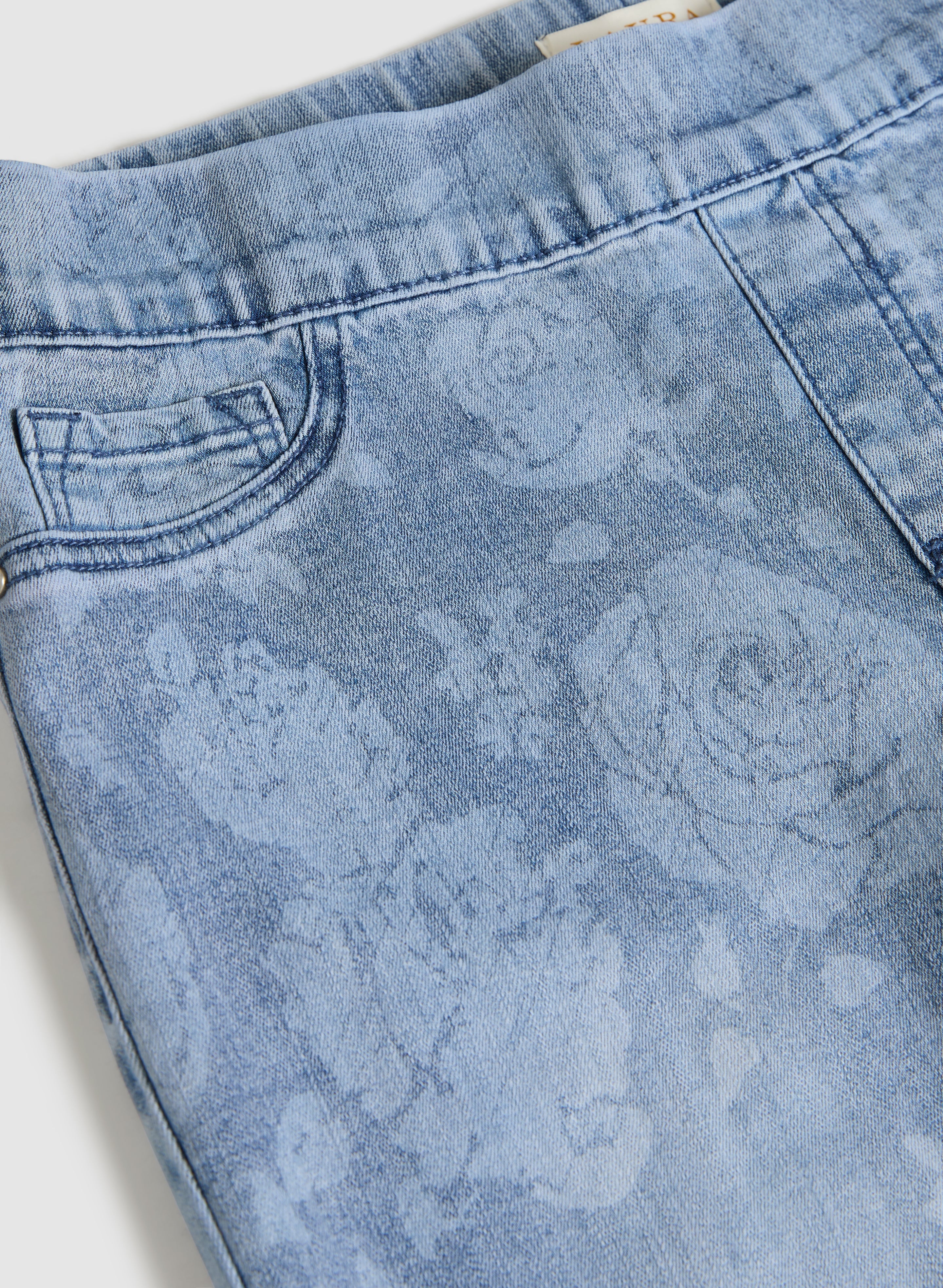 Rose Print Denim Capris - Image 7