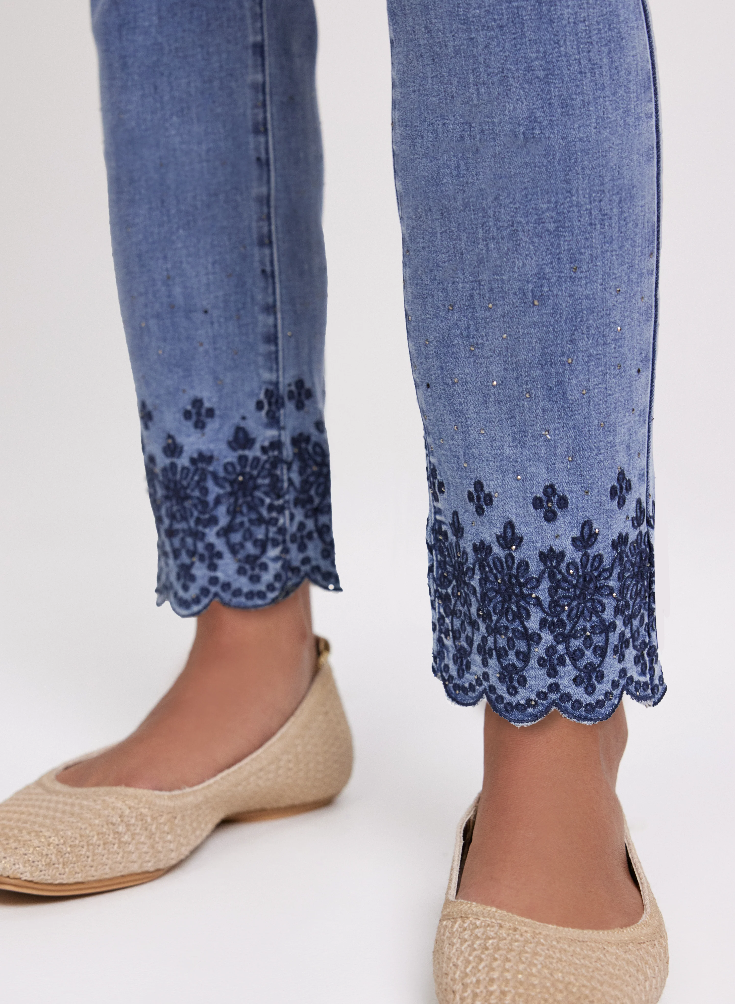 Scalloped Hem Straight-Leg Jeans - Image 4