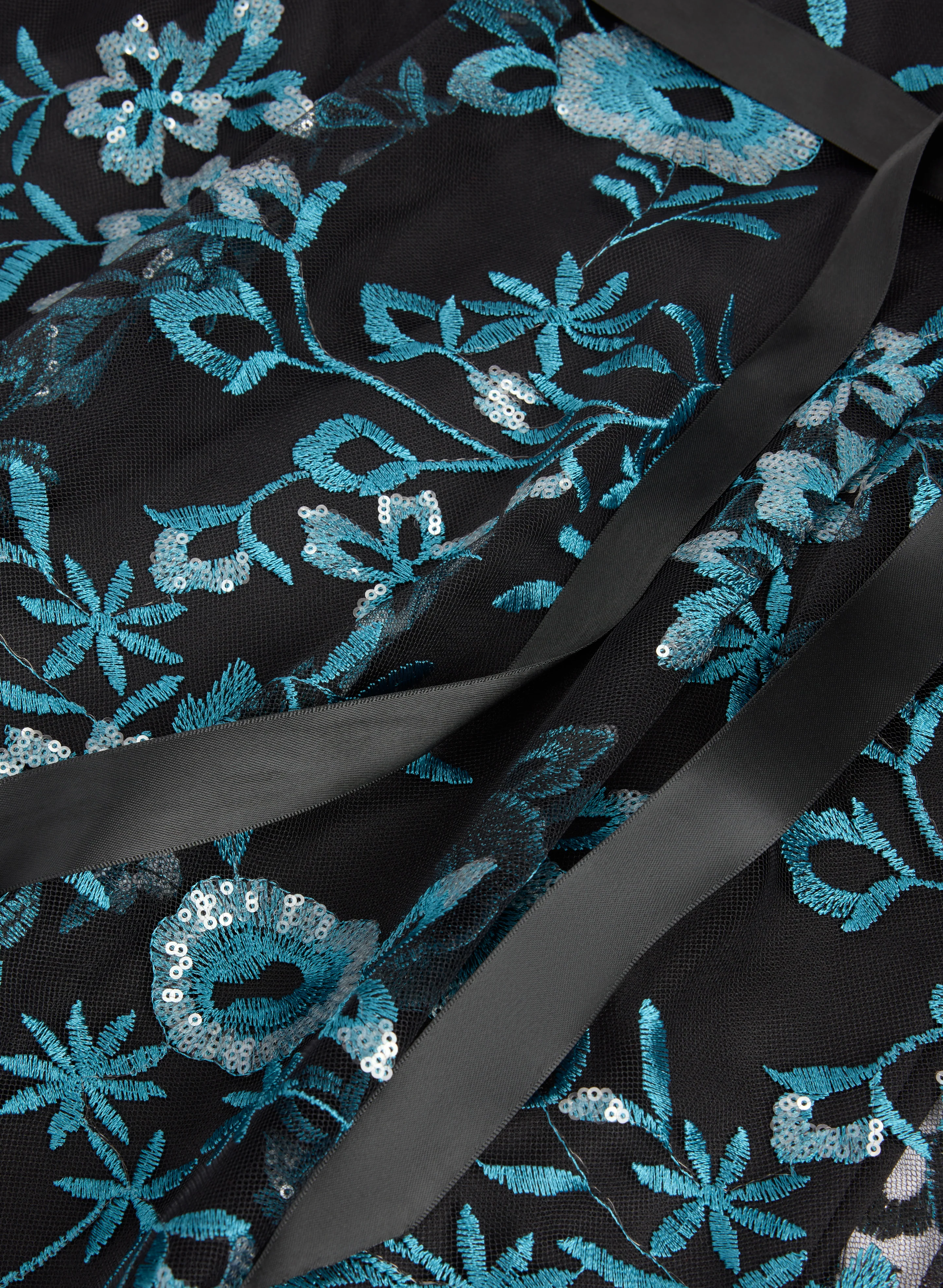 Sequined Floral Embroidery Dress - Image 7