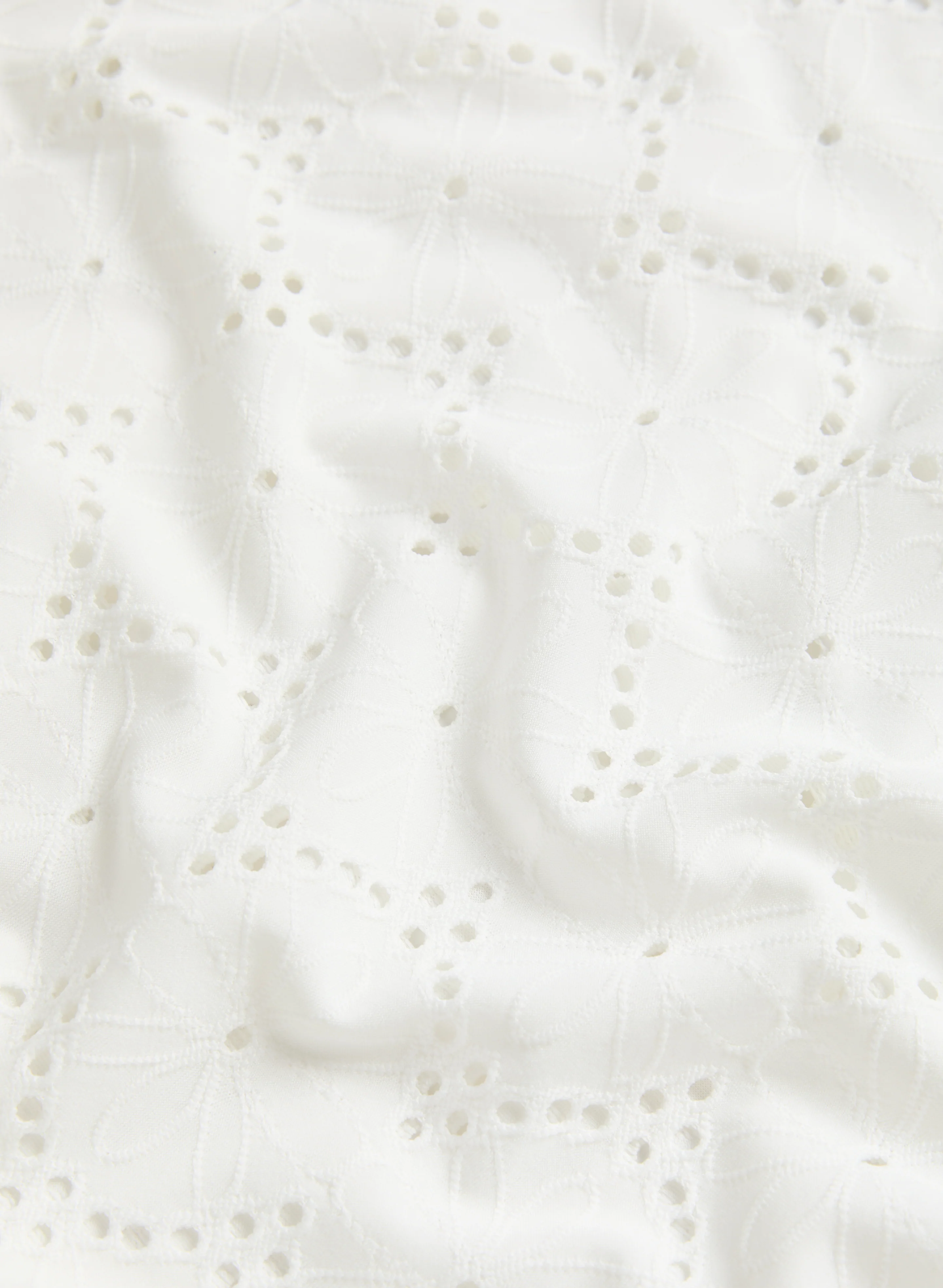 Sleeveless Boat-Neck Eyelet Top - Image 7