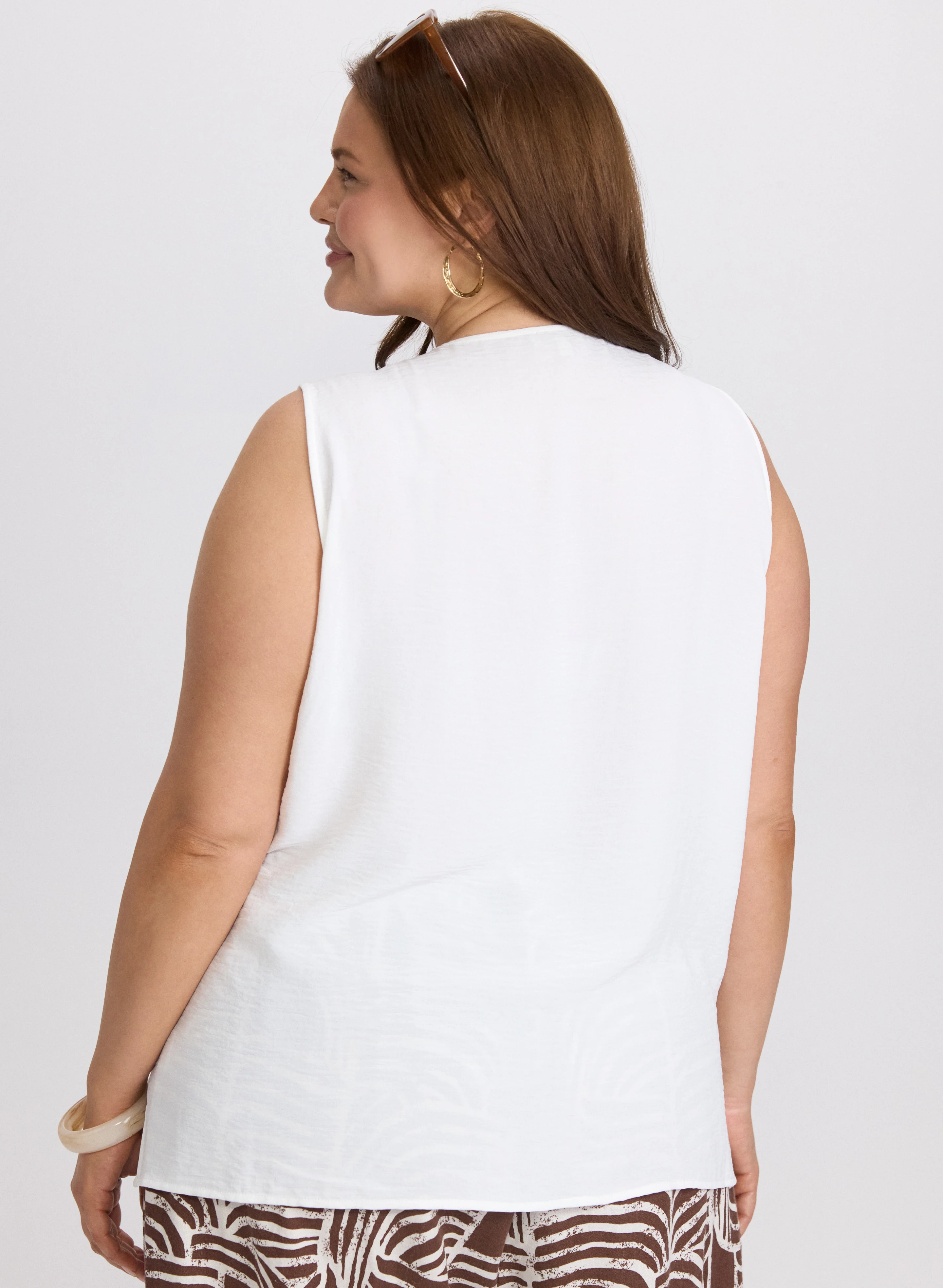 Sleeveless Button-Down Blouse - Image 3