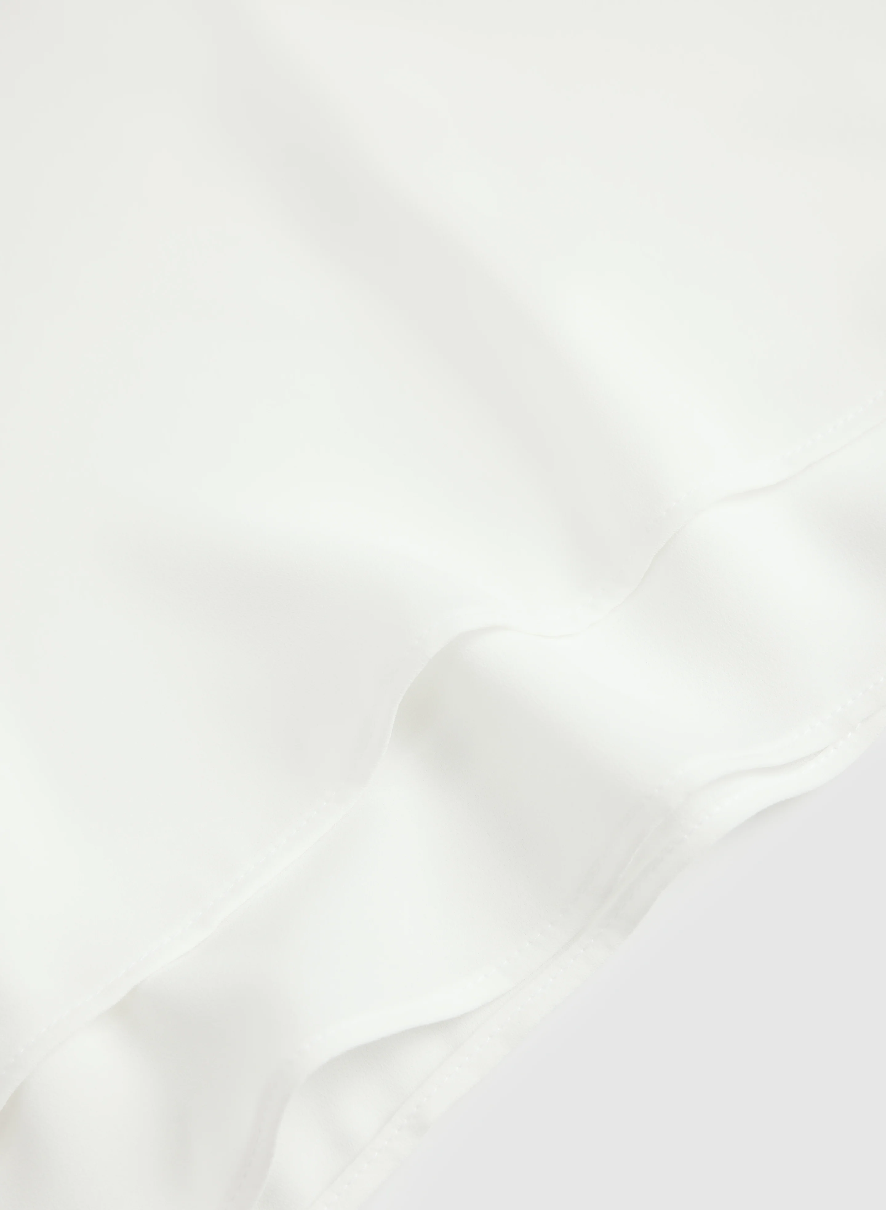 Sleeveless Crepe Blouse - Image 7