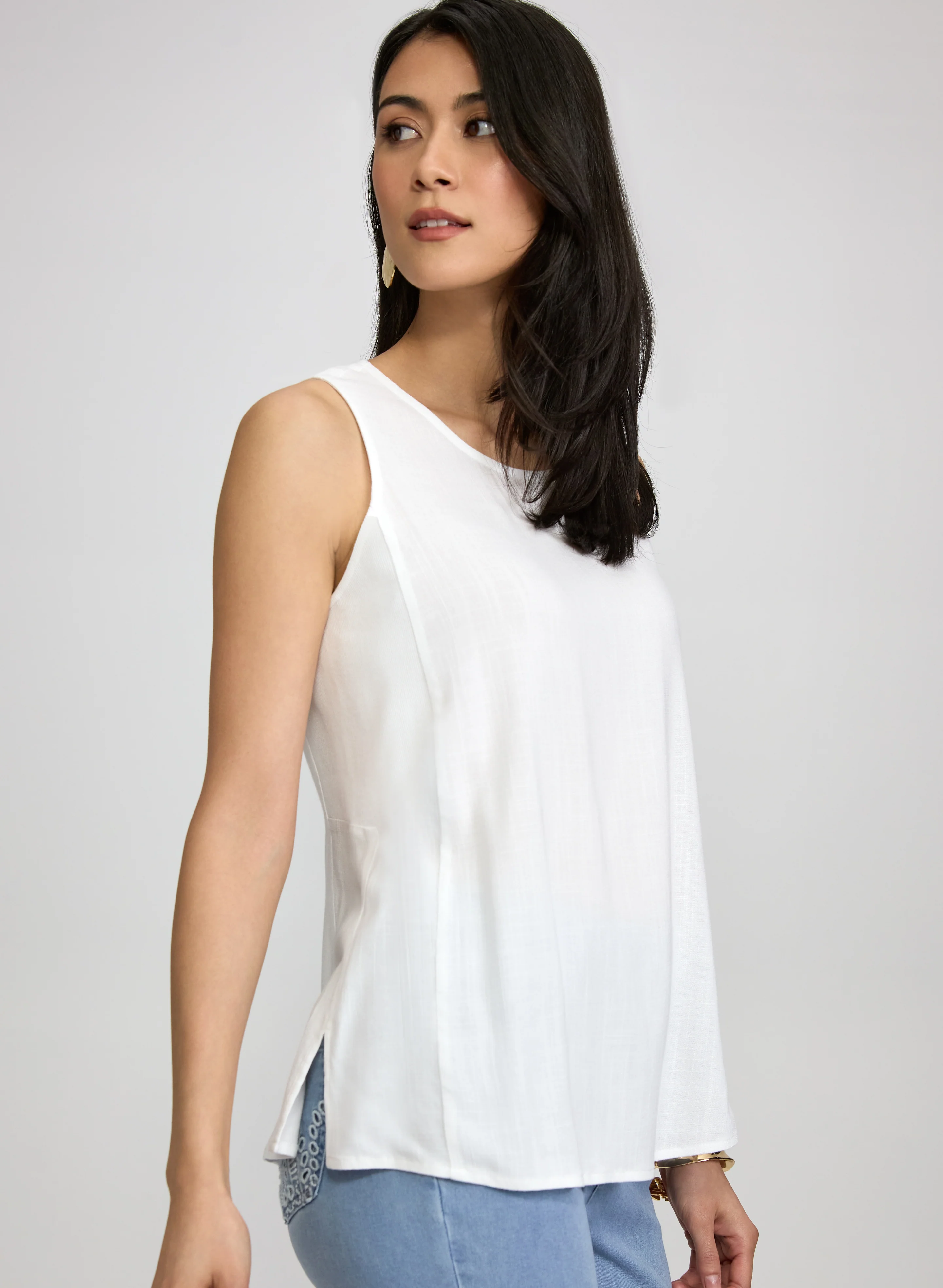 Sleeveless Crew Neck Blouse - Image 2