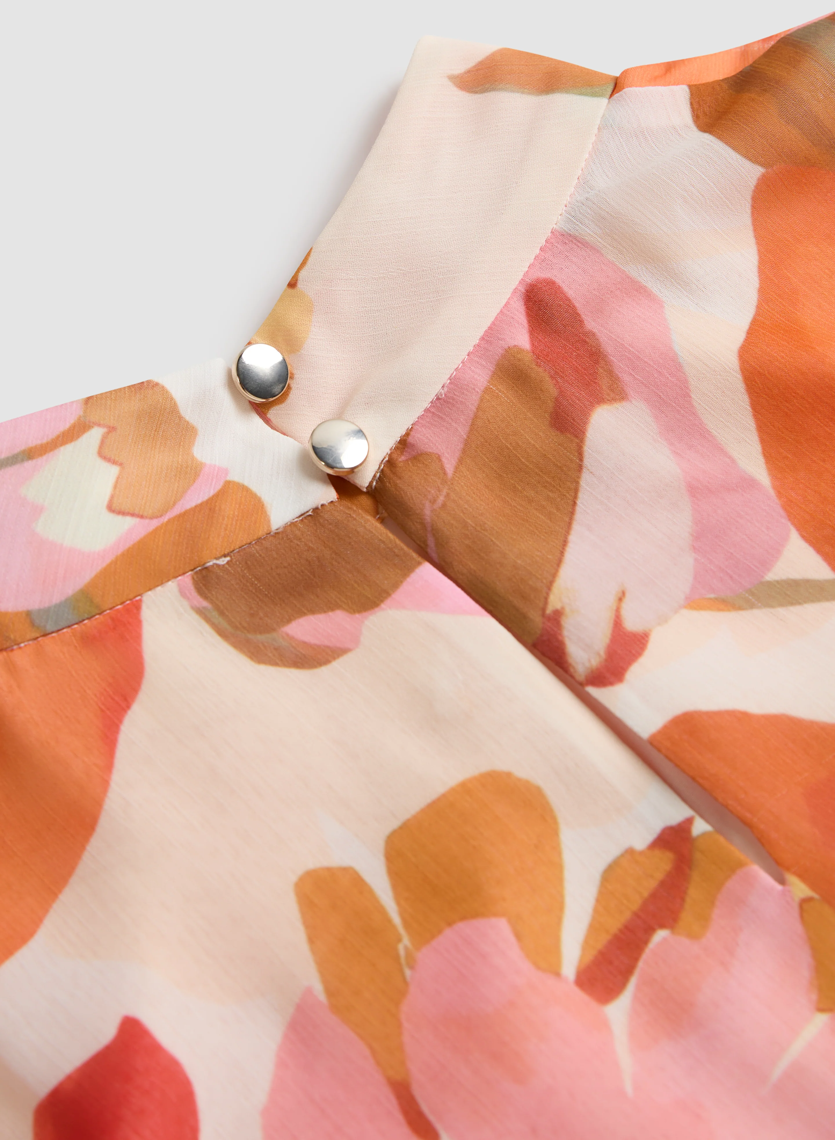 Sleeveless Floral Blouse - Image 7