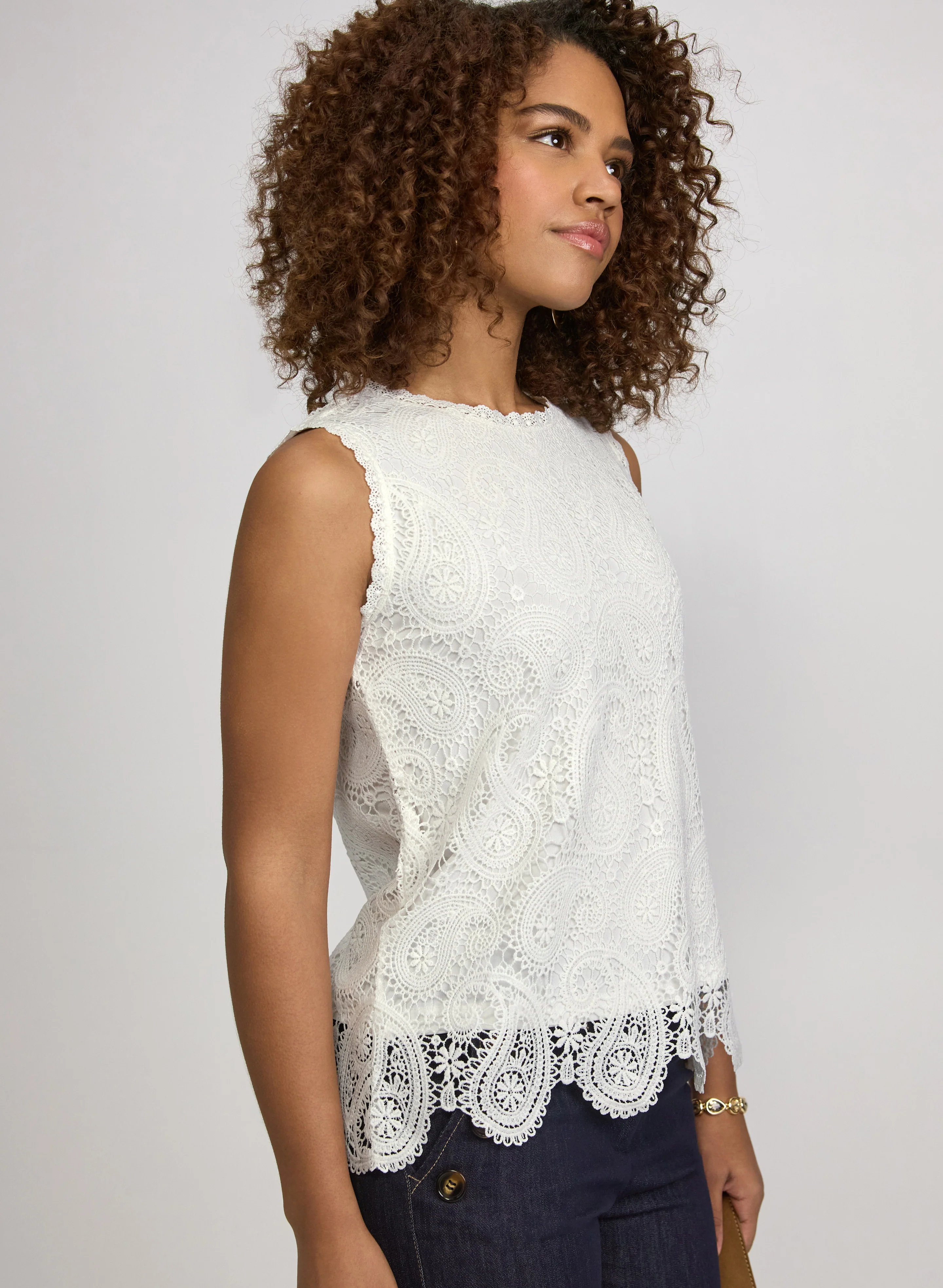 Sleeveless Lace Top - Image 2