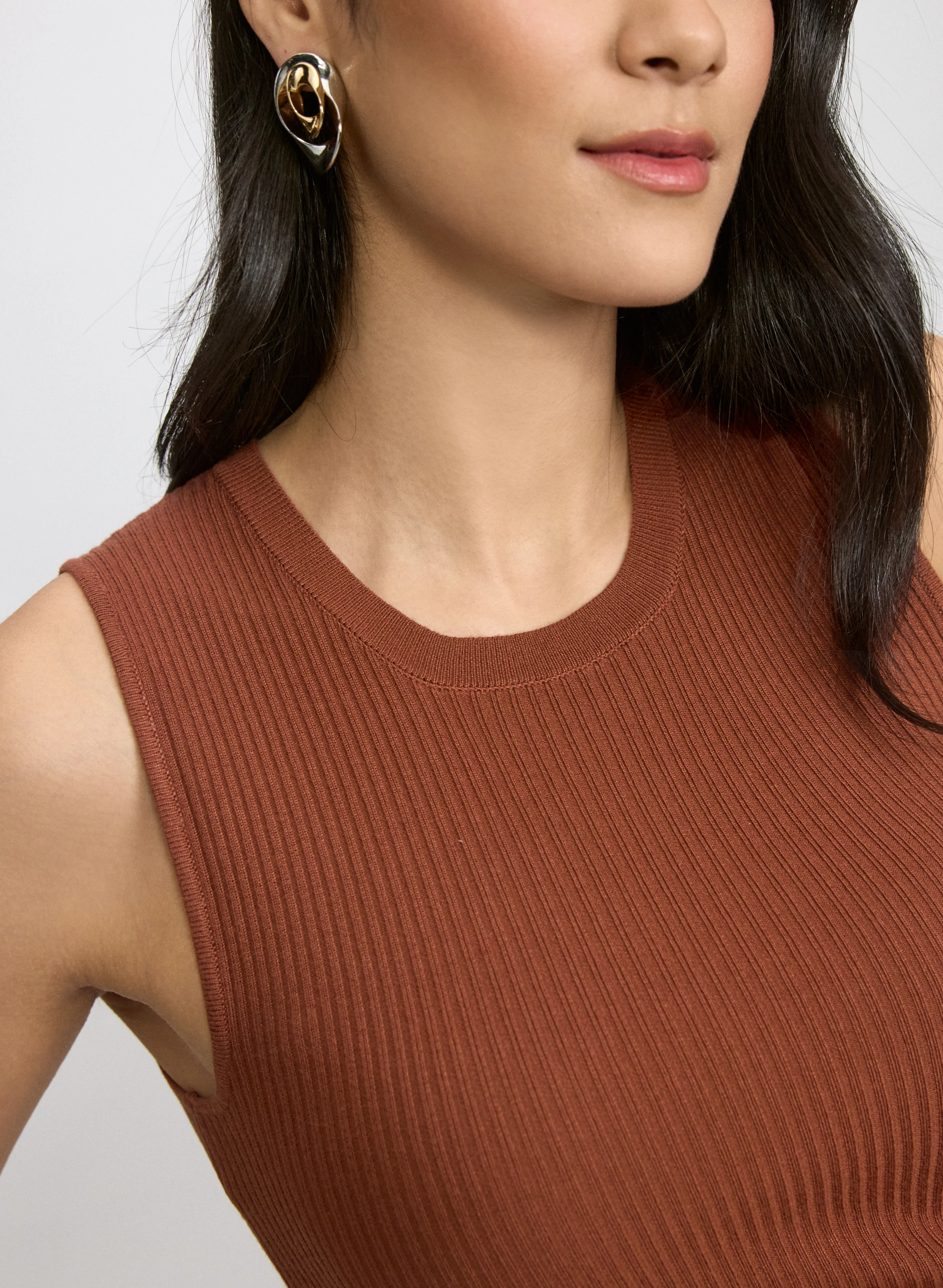 Sleeveless Ribbed Knit Top - Image 5