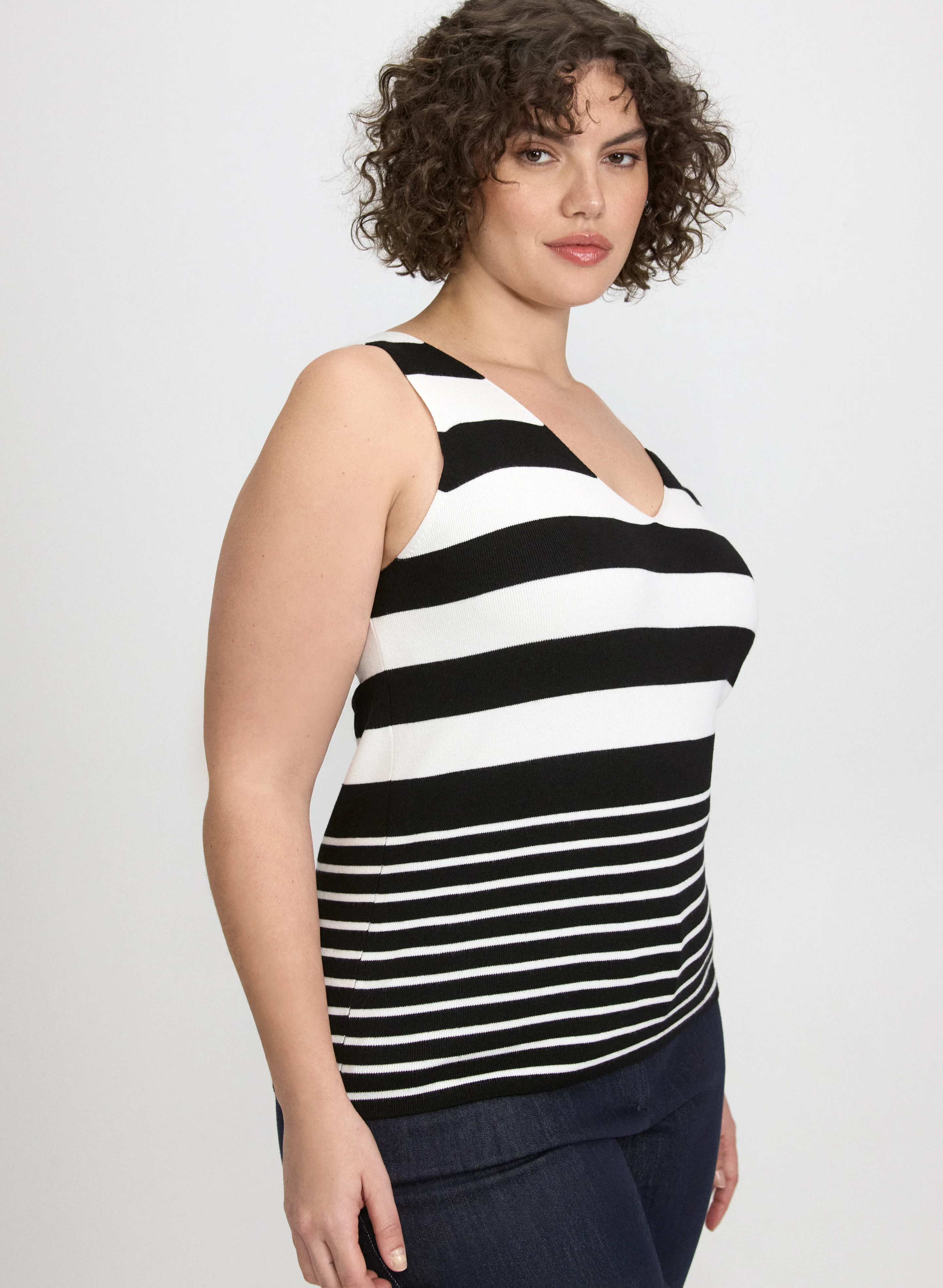 Sleeveless Stripe Knit - Image 4